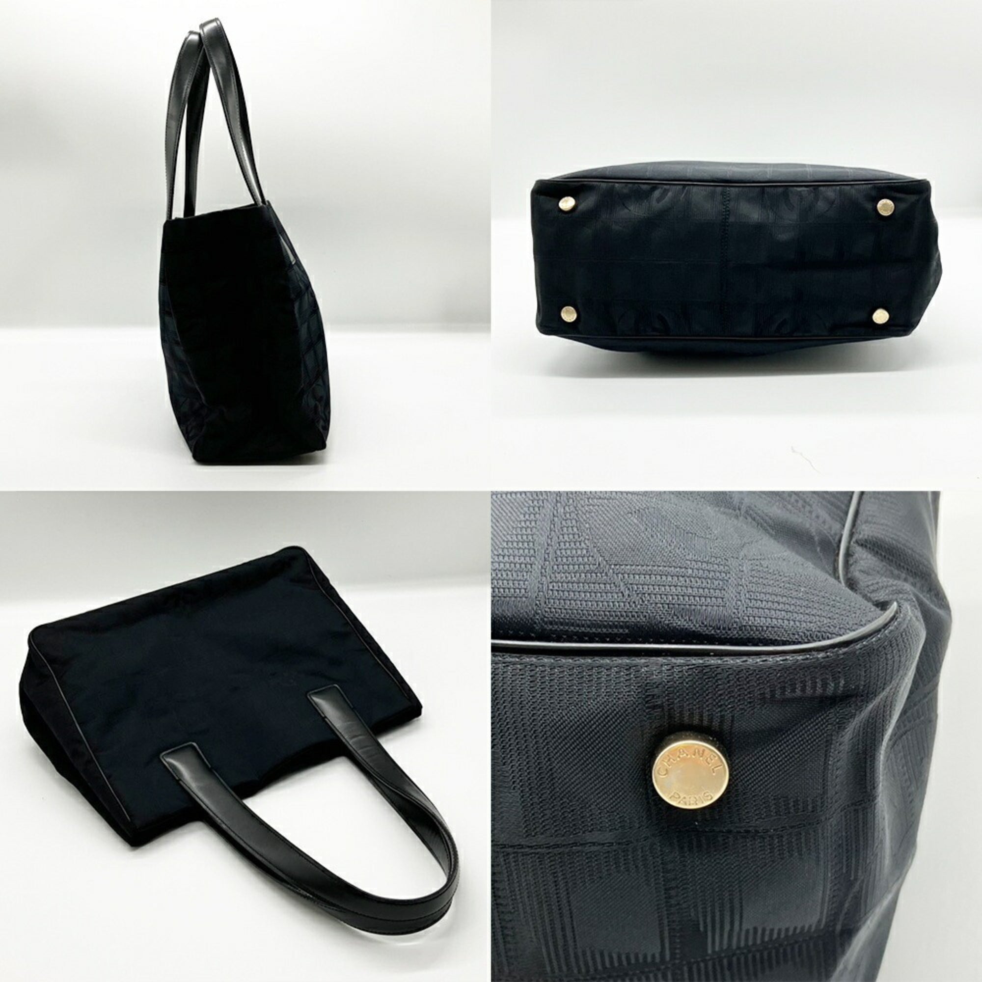 Chanel New Travel Line Black Nylon Leather Handbag Shoulder Bag (Pre-Owned)