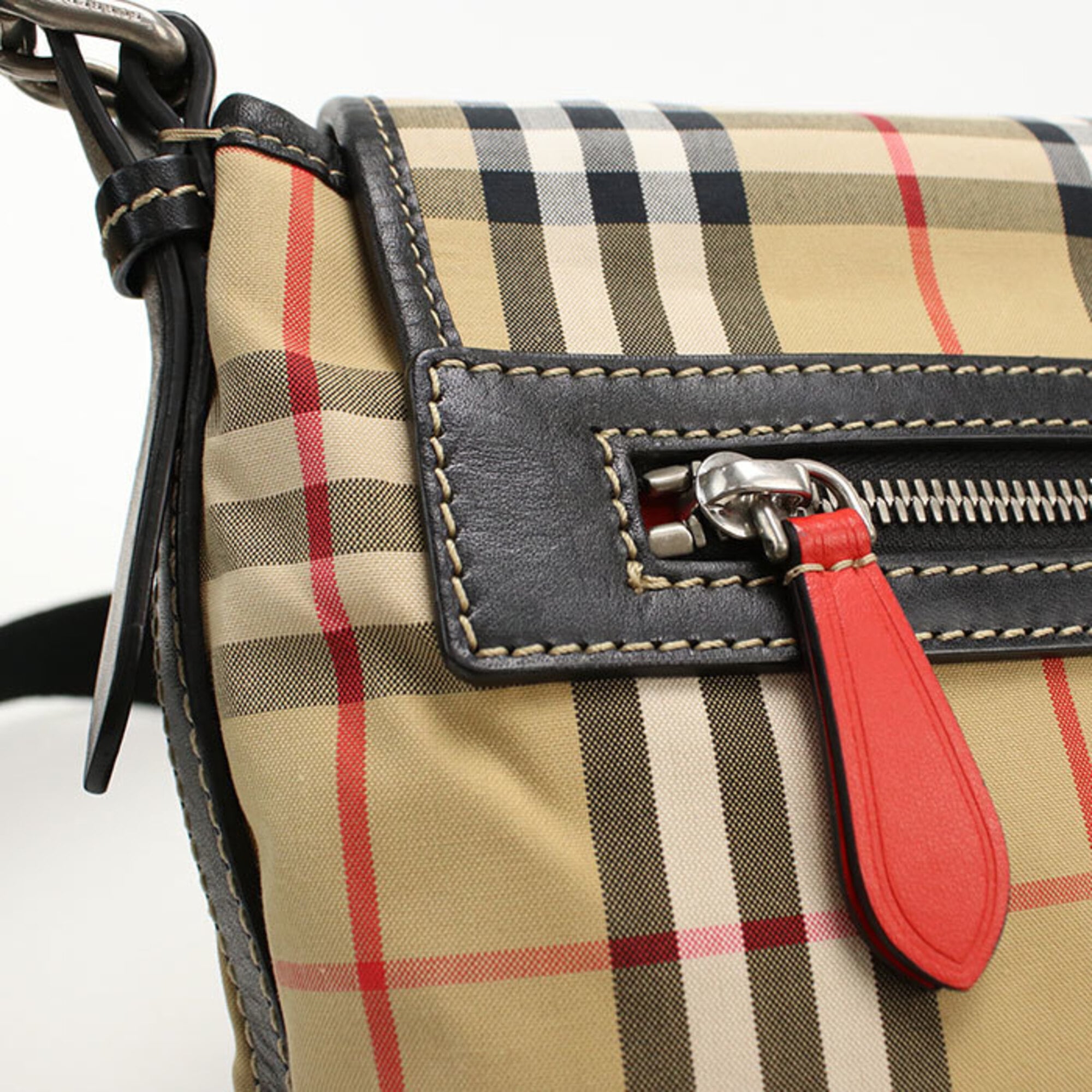 Burberry Beige Canvas Messenger Bag Shoulder Bag (Pre-Owned)
