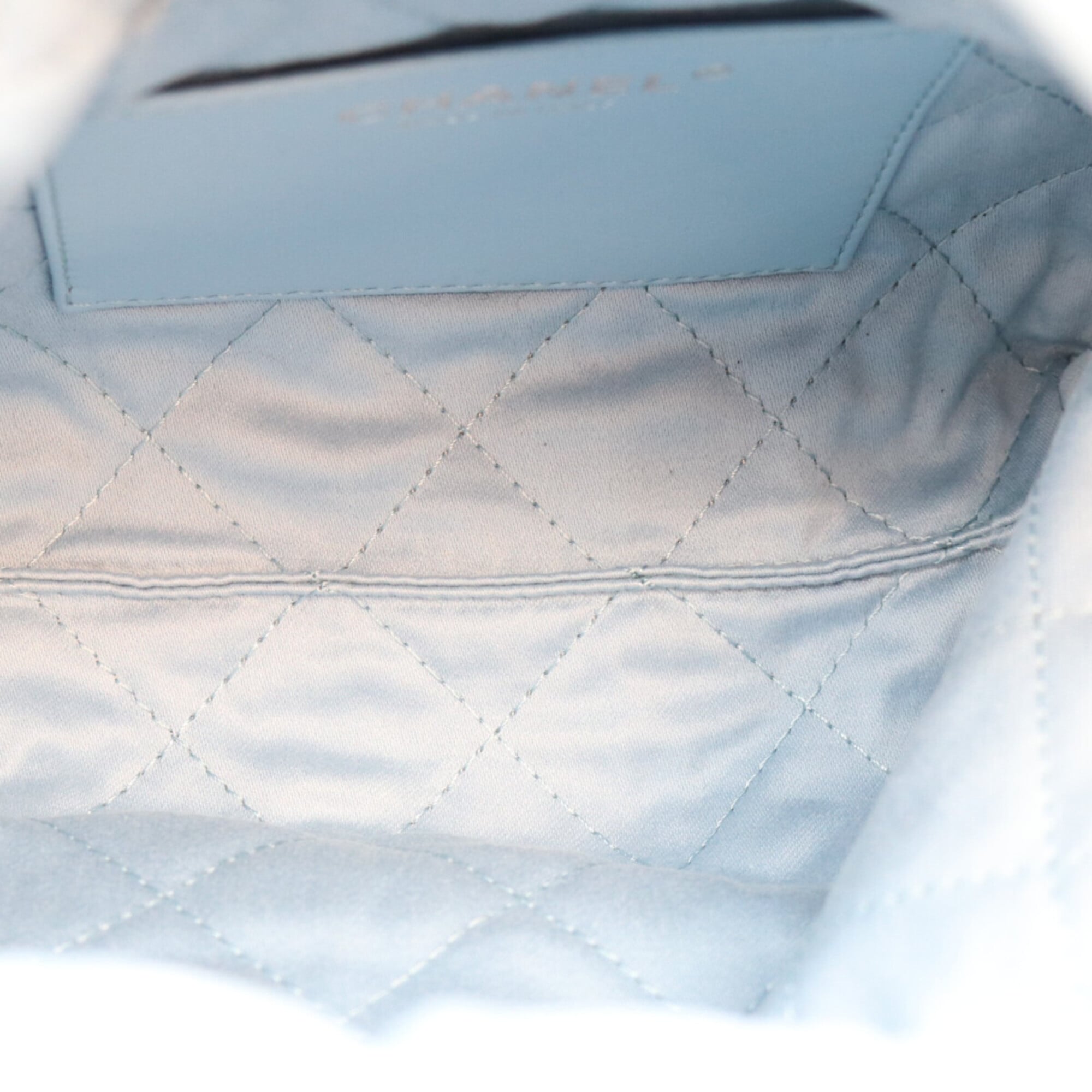 Chanel Blue Leather Shoulder Bag (Pre-Owned)