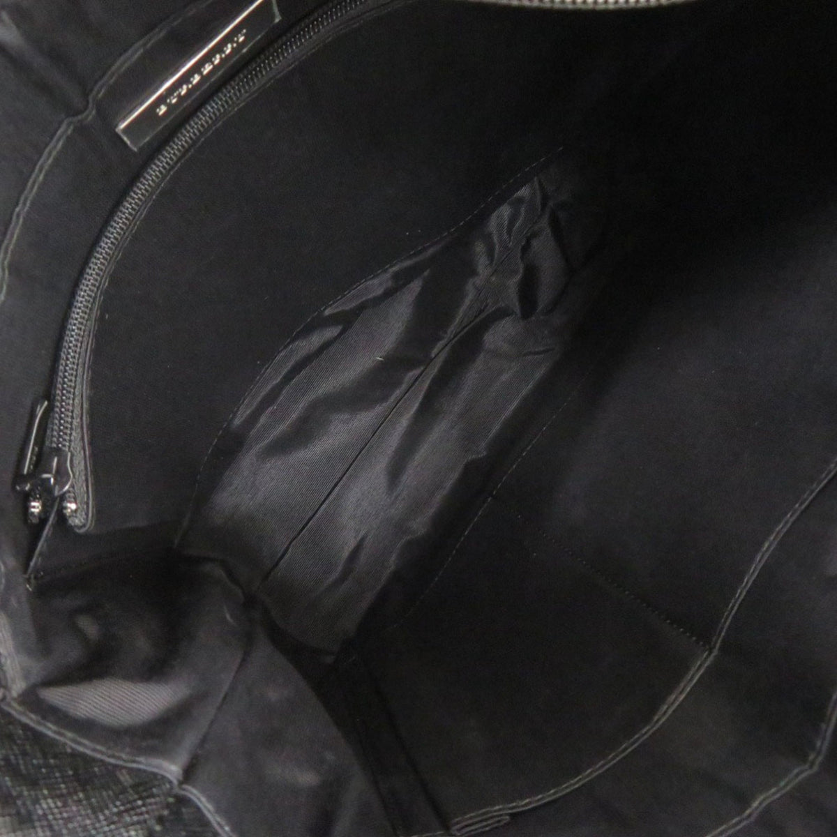 Burberry Beige Black Canvas Handbag (Pre-Owned)