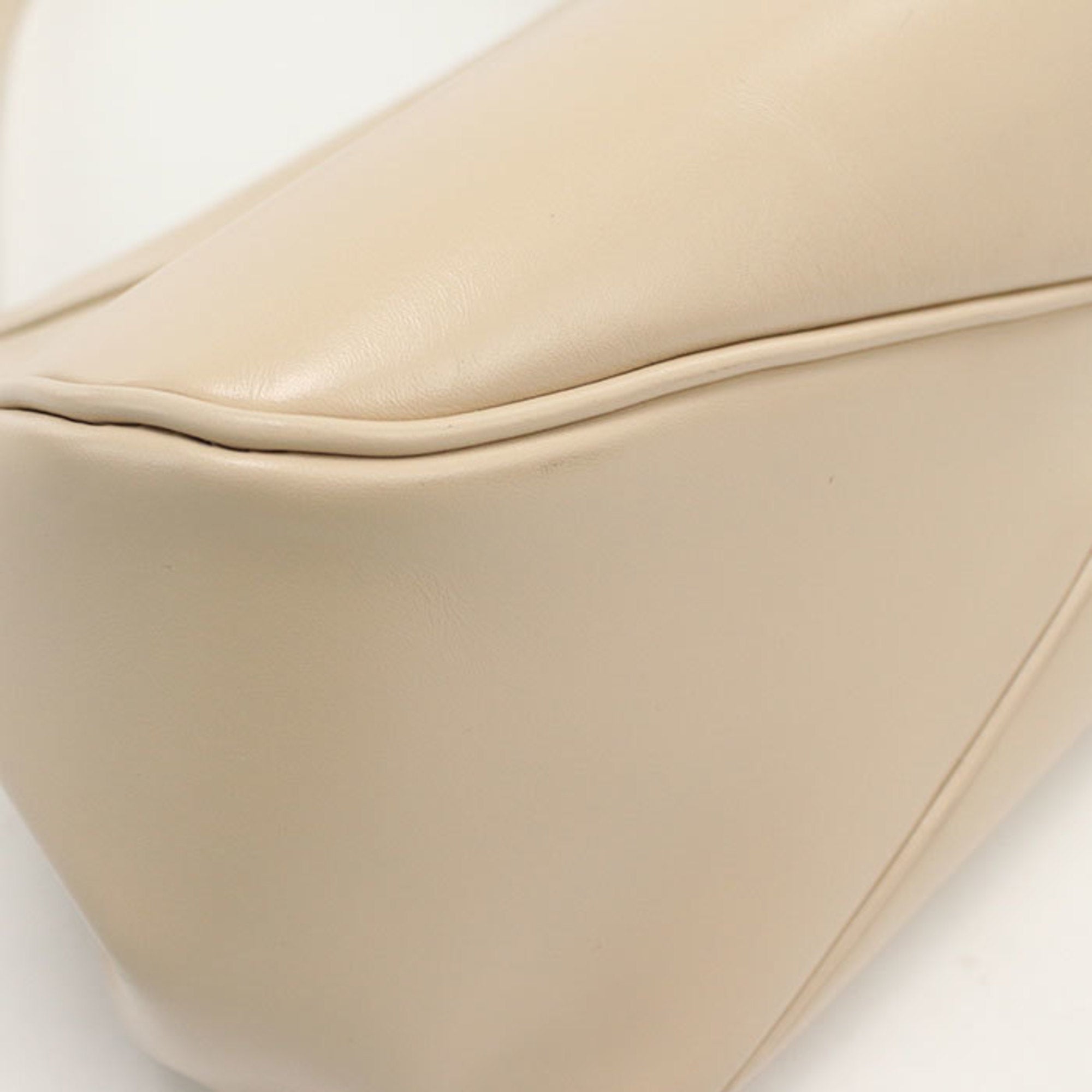 Christian Dior Beige Leather Handbag (Pre-Owned)