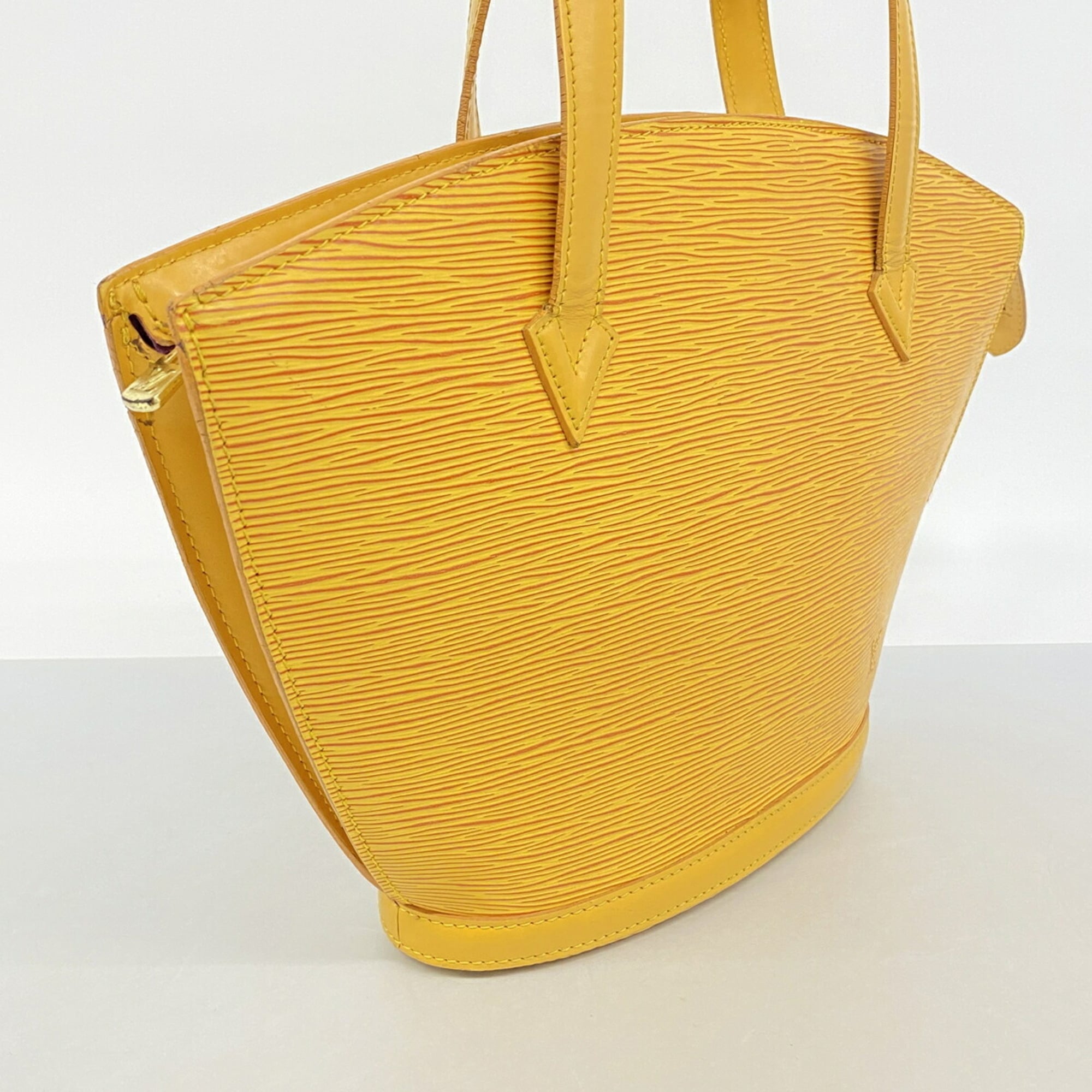 Louis Vuitton Jaune Handbag (Pre-Owned)