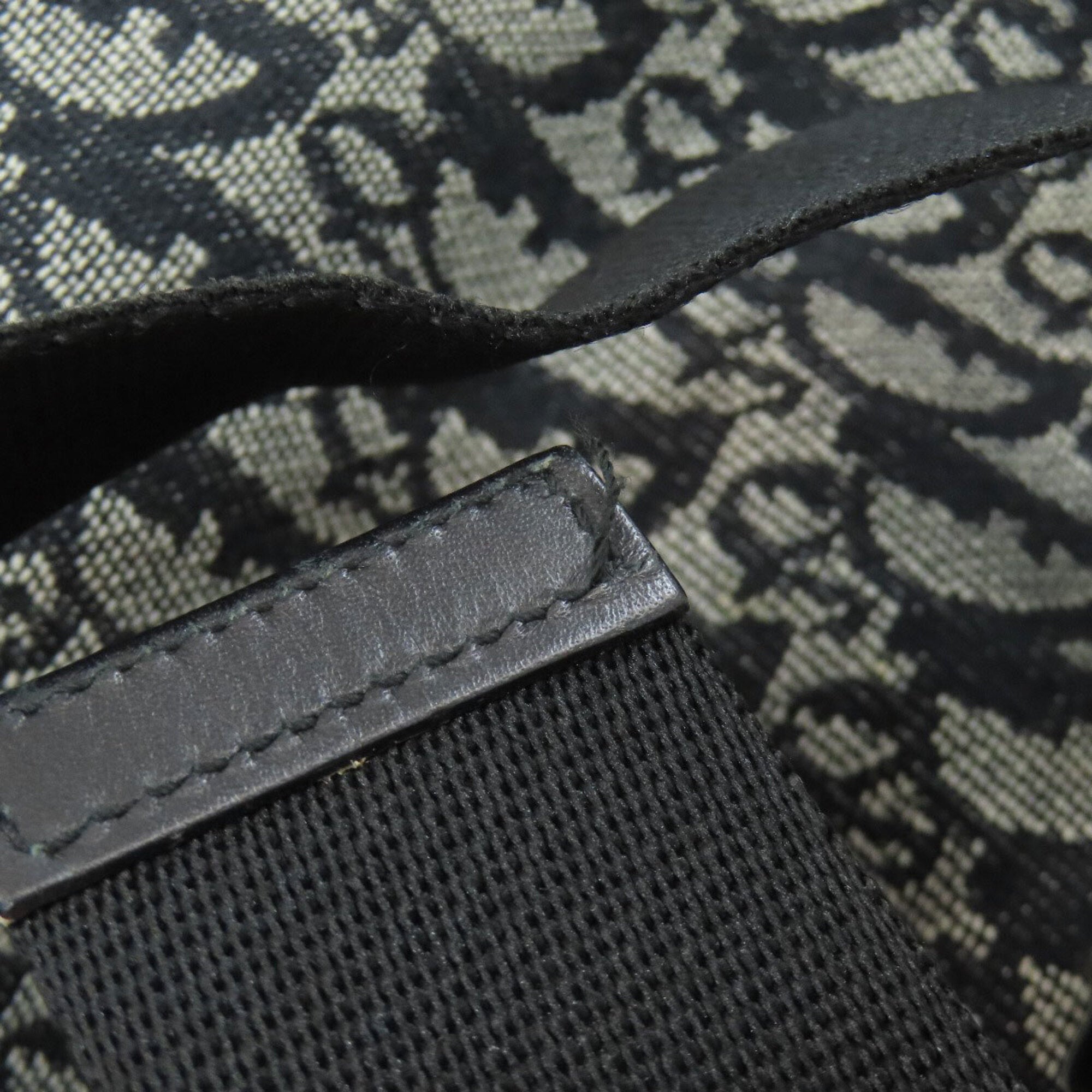Christian Dior Trotter Black Gray Canvas Shoulder Bag (Pre-Owned)