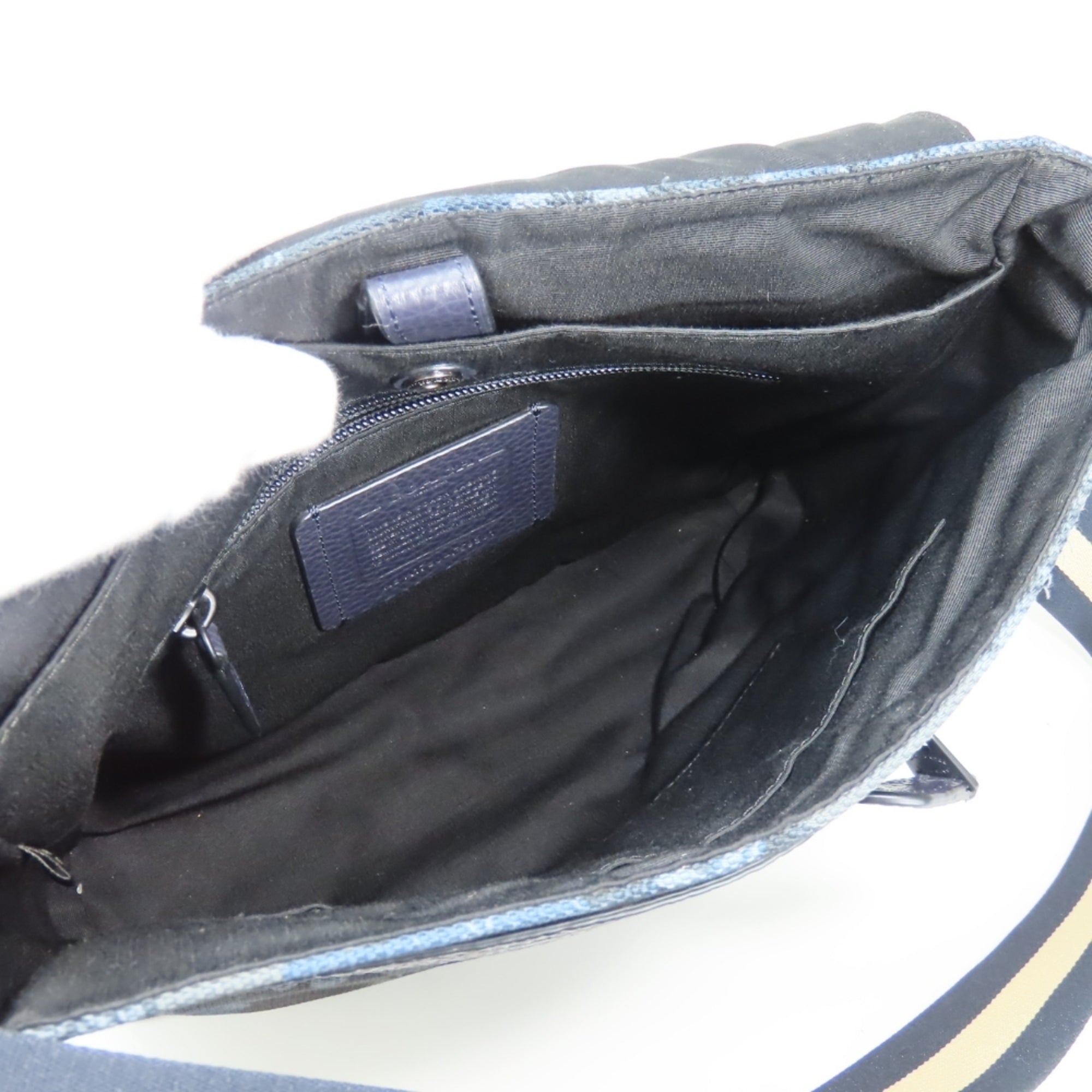 Coach Navy Canvas Leather Shoulder Bag (Pre-Owned)