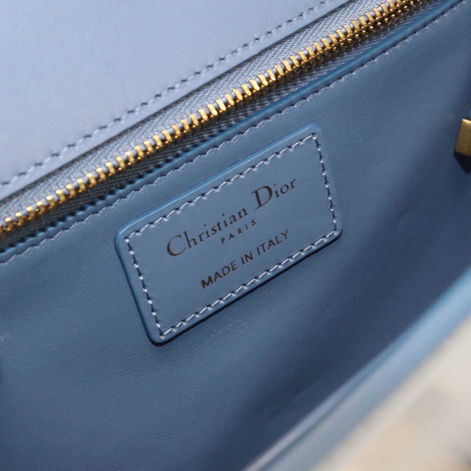 Christian Dior Blue Leather Shoulder Bag (Pre-Owned)