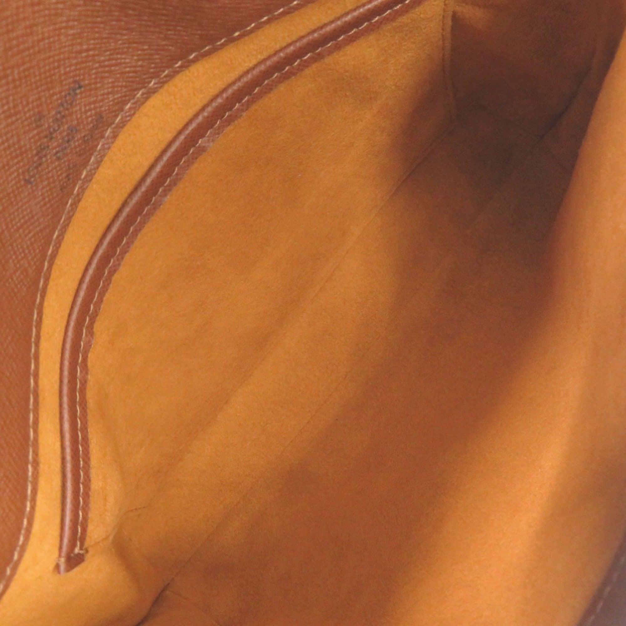 Louis Vuitton Brown Monogram Monogram Shoulder Bag (Pre-Owned)