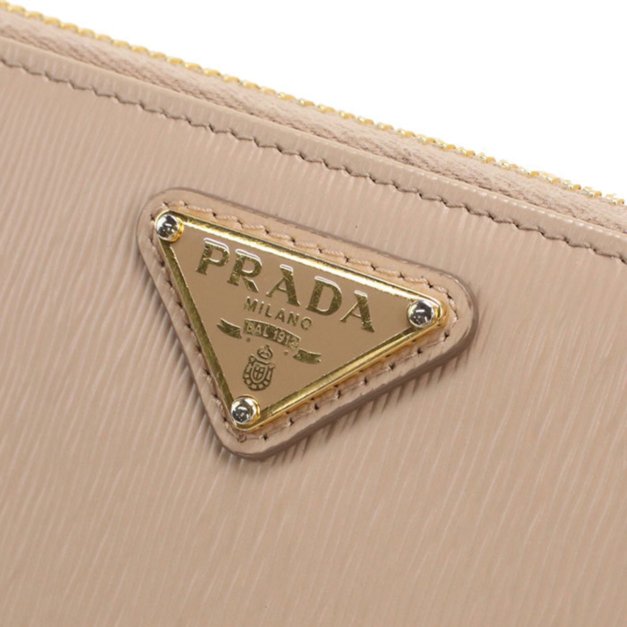 Prada Beige Leather Long Wallet (Bi-Fold) (Pre-Owned)