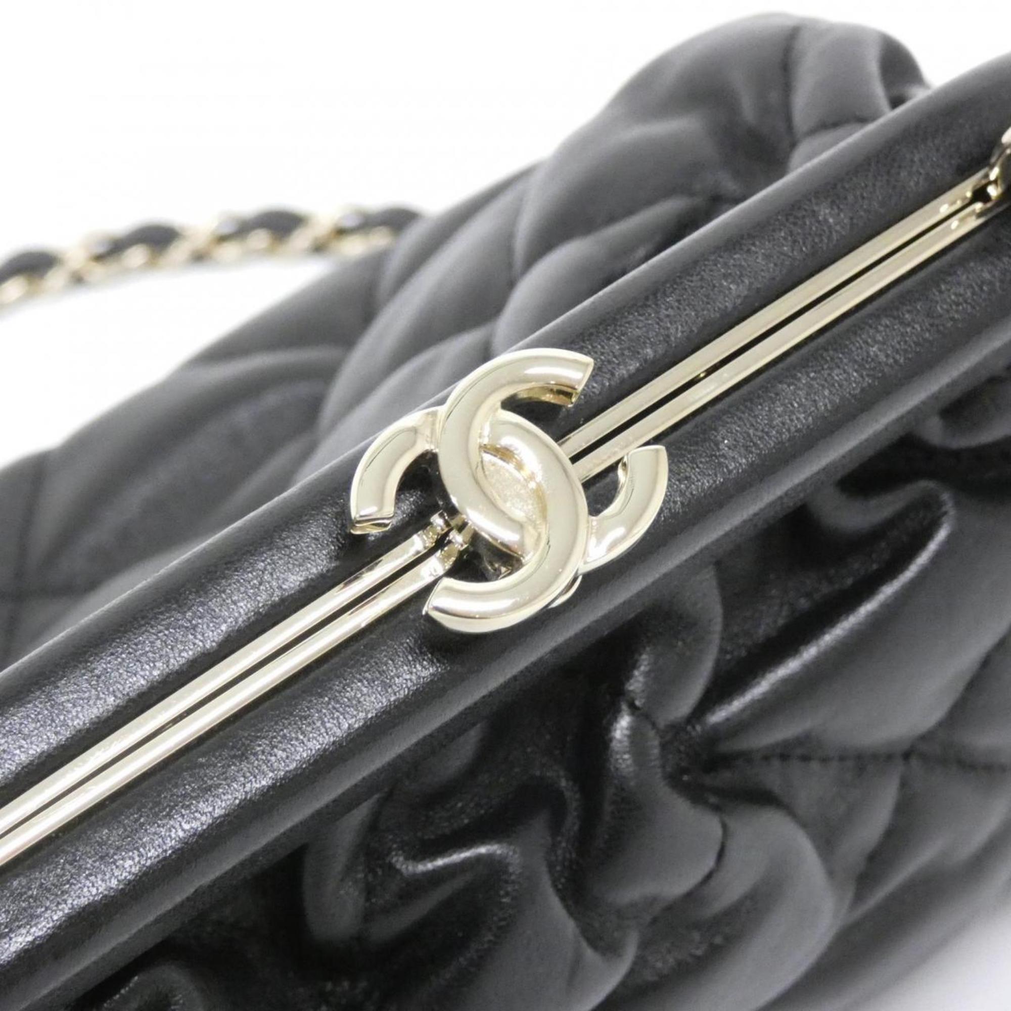 Chanel Black Leather Shoulder Bag (Pre-Owned)