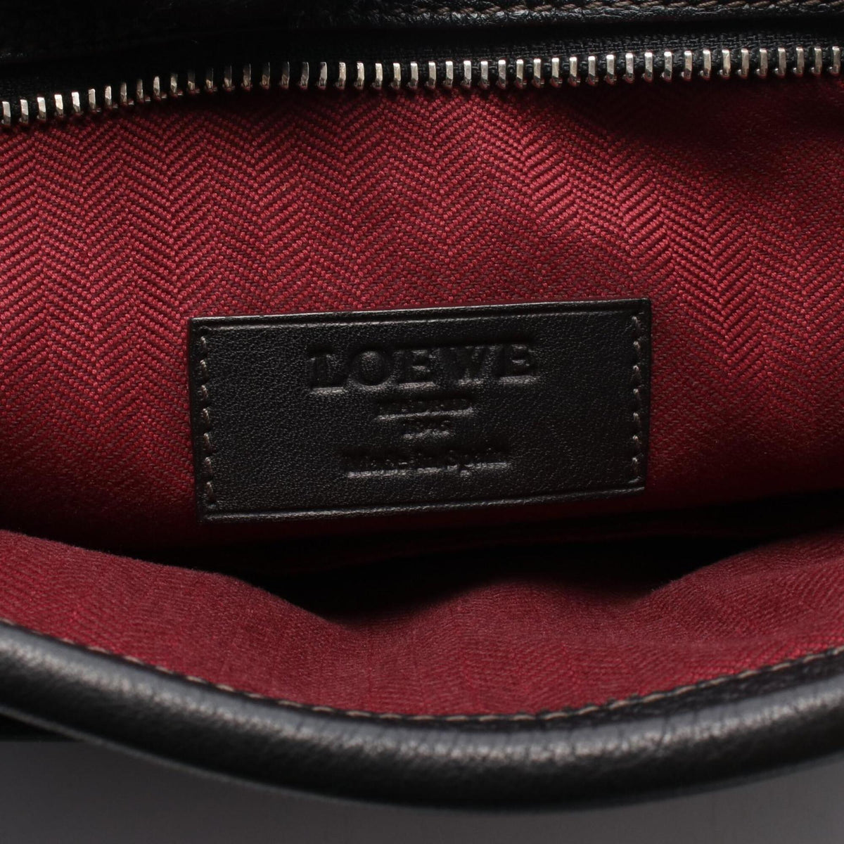 Loewe Black Leather Handbag Shoulder Bag (Pre-Owned)