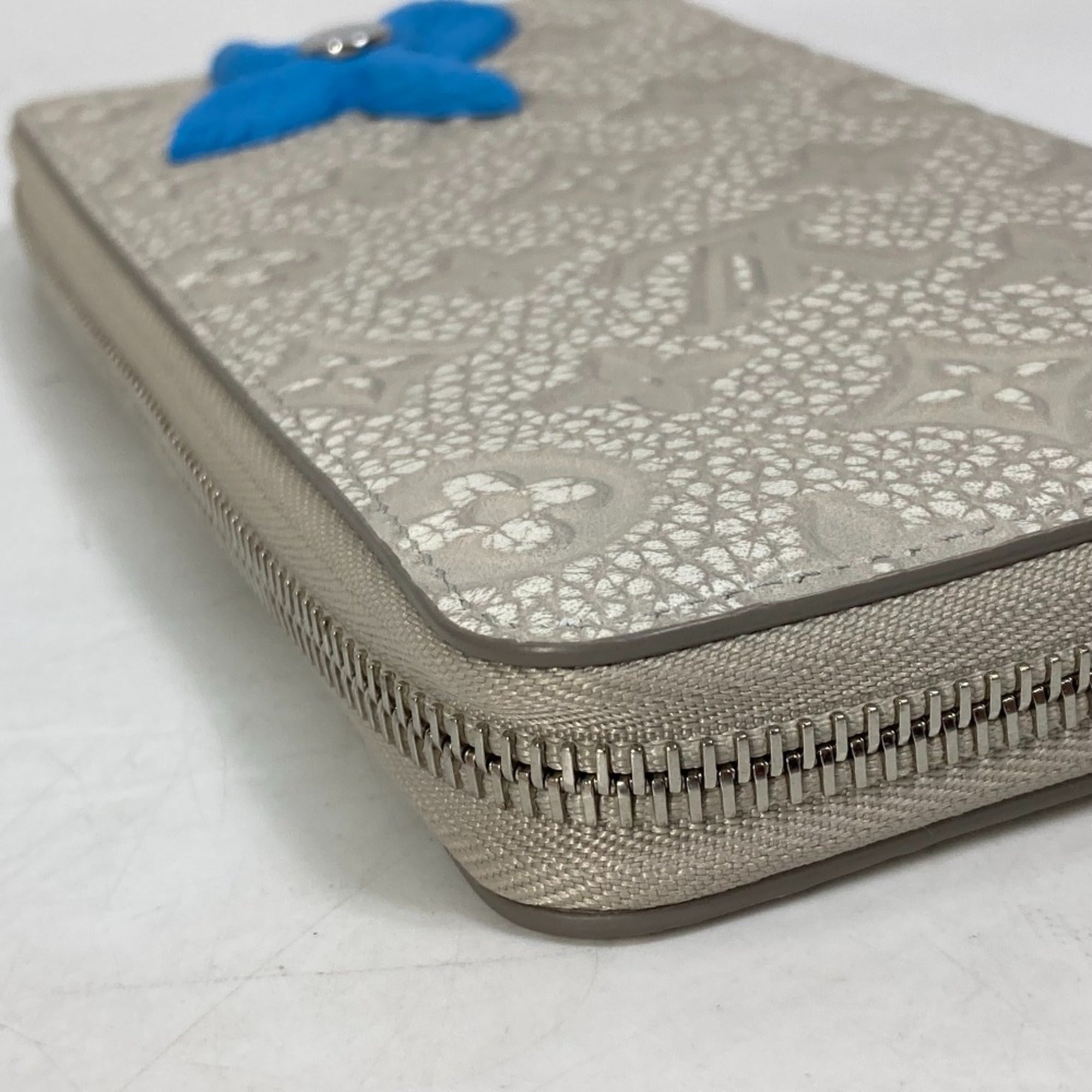 Louis Vuitton Blue Gray Leather Long Wallet (Bi-Fold) (Pre-Owned)