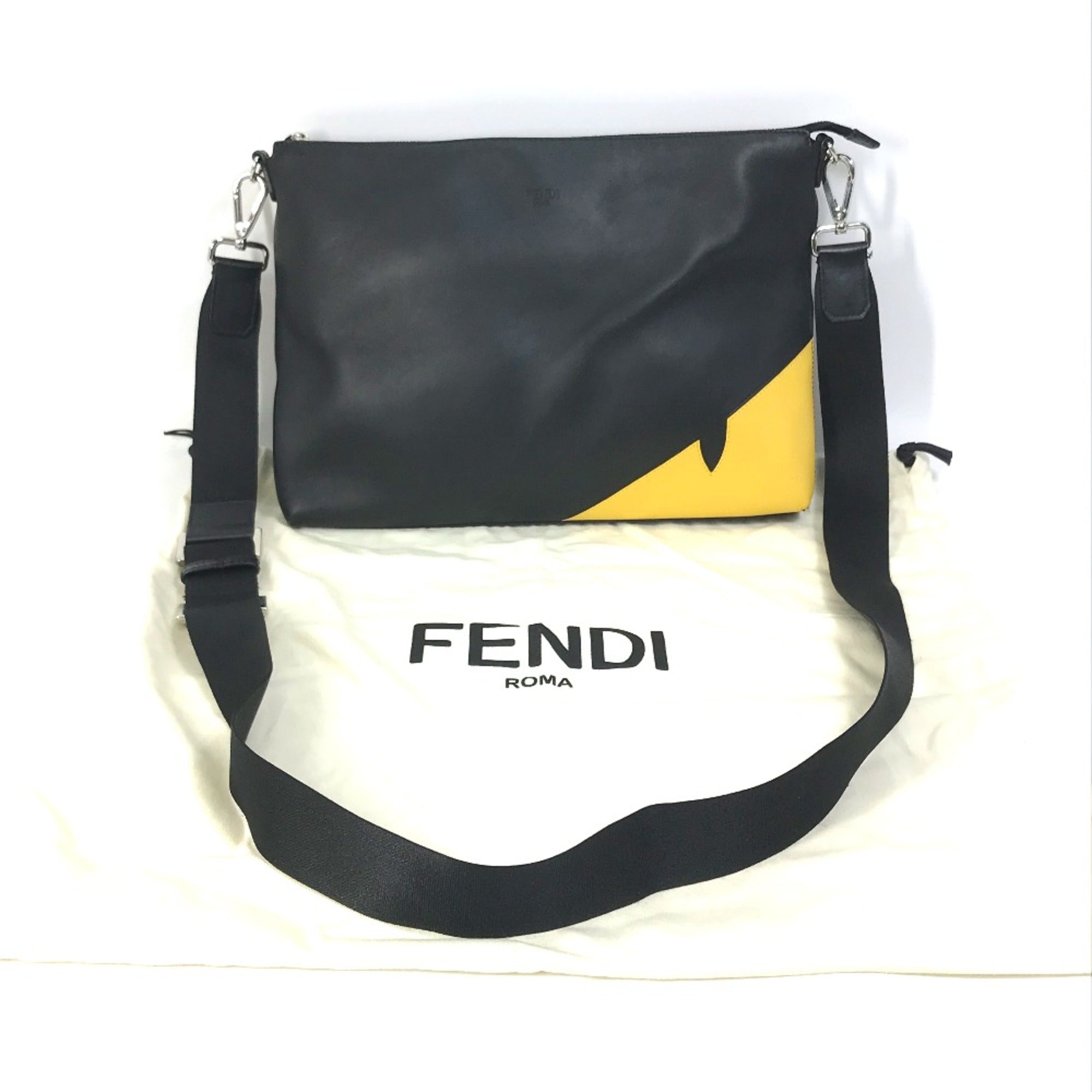 Fendi Black Leather Shoulder Bag (Pre-Owned)