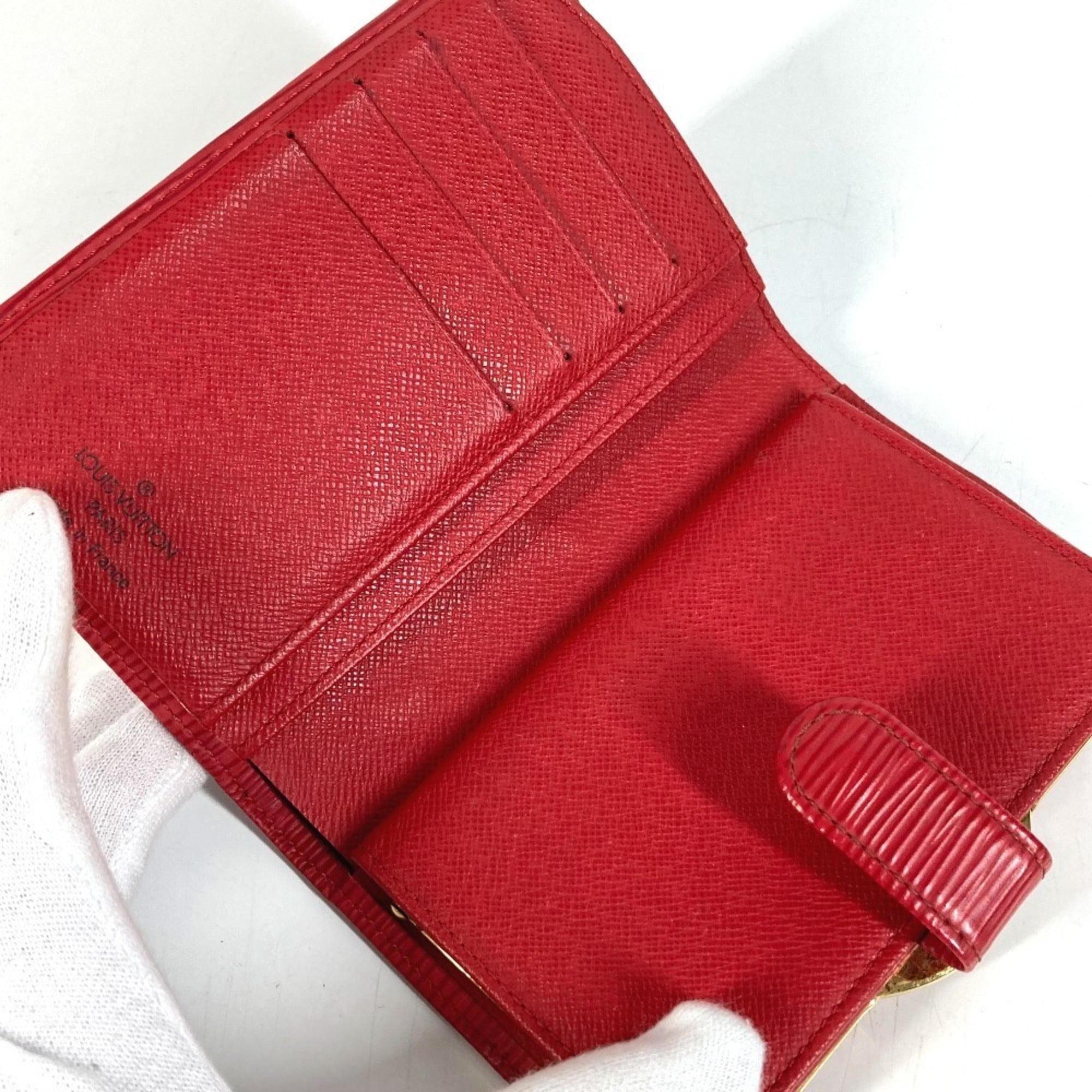 Louis Vuitton Epi Red Color Rouge Epi Leather Wallet (Bi-Fold) (Pre-Owned)