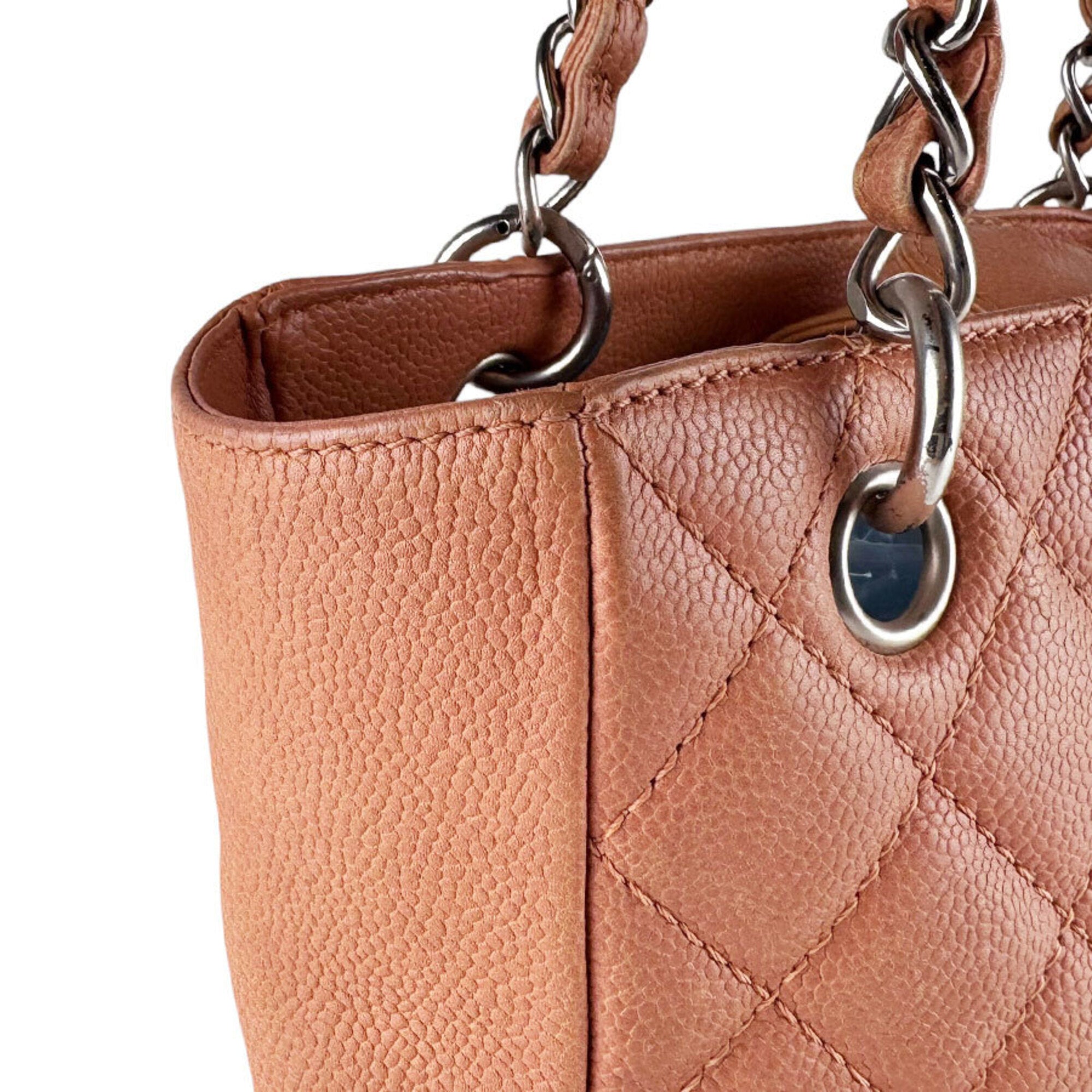 Chanel Pink Grained Calfskin Handbag (Pre-Owned)