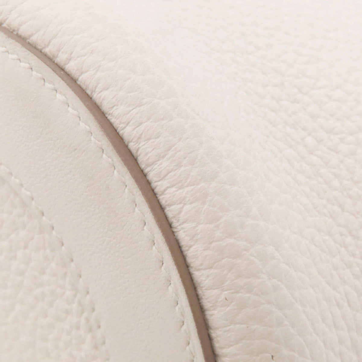 Hermes White Taurillon Clemence Leather Handbag (Pre-Owned)