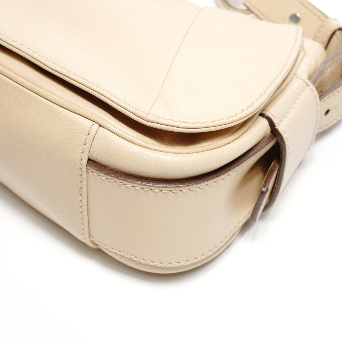 Yves Saint Laurent Beige Shoulder Bag (Pre-Owned)