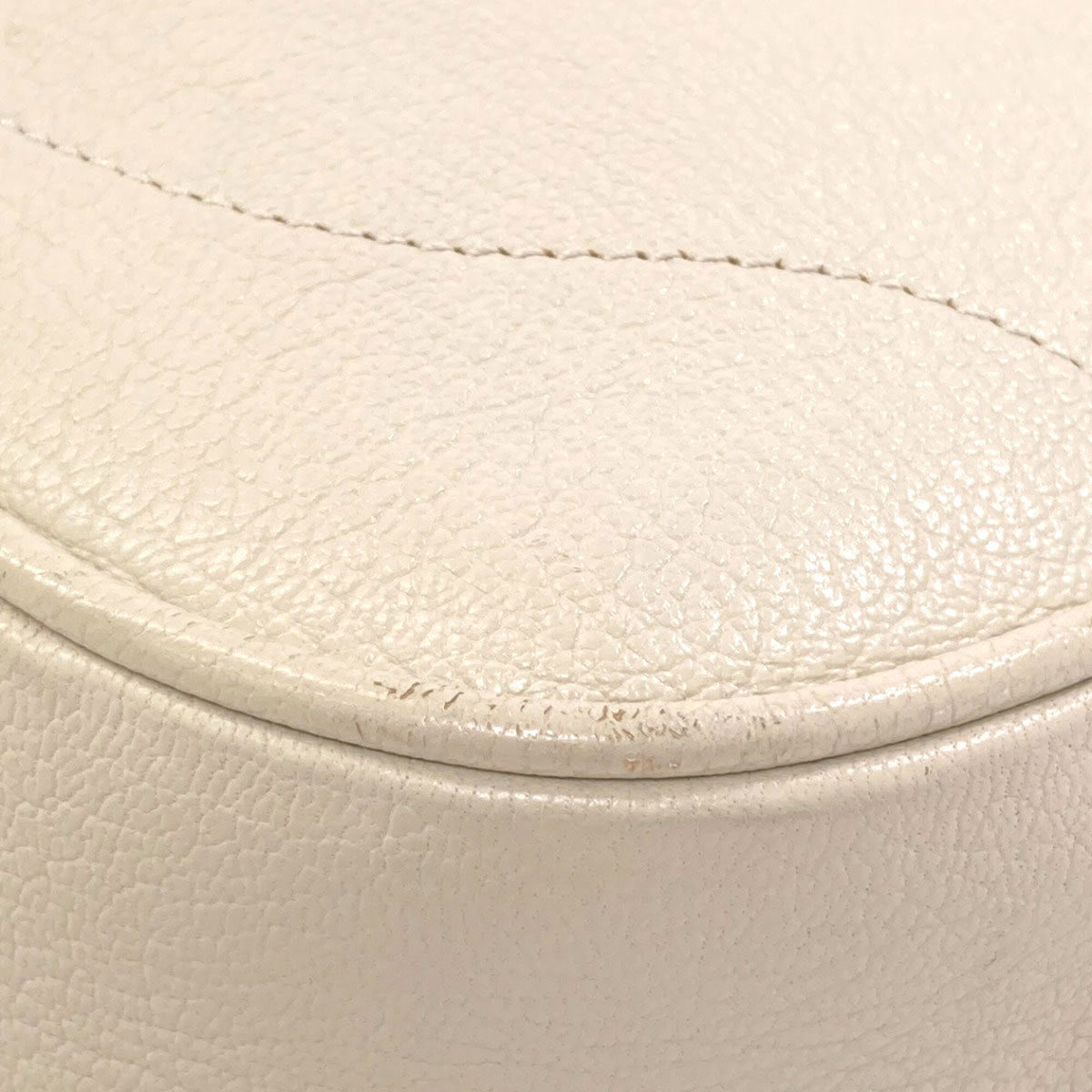 Gucci White Leather Shoulder Bag (Pre-Owned)