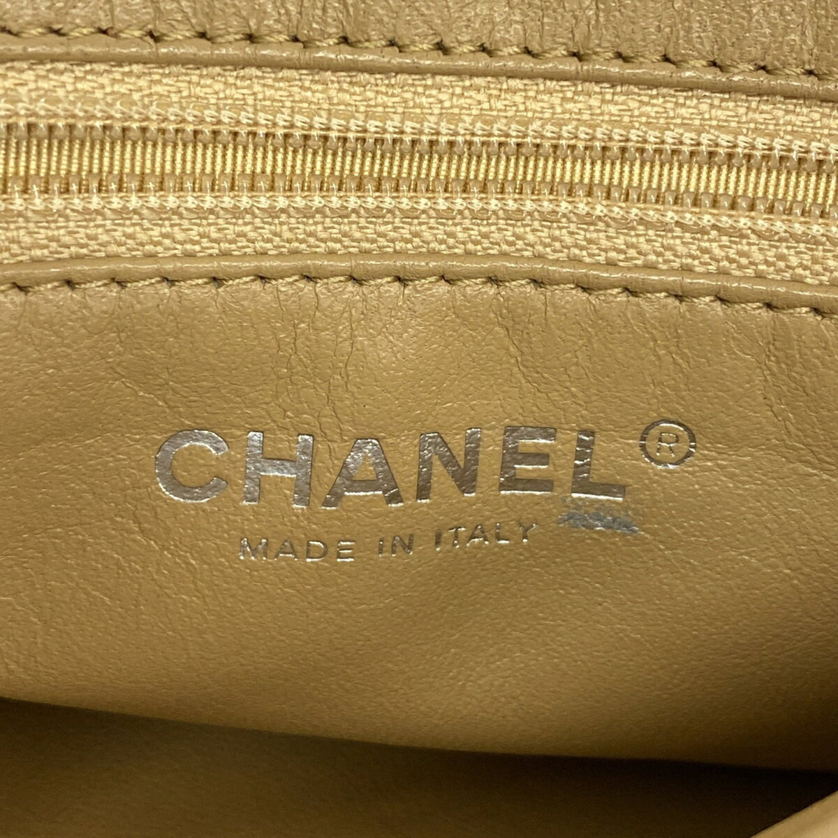 Chanel Light Brown Leather Shoulder Bag (Pre-Owned)