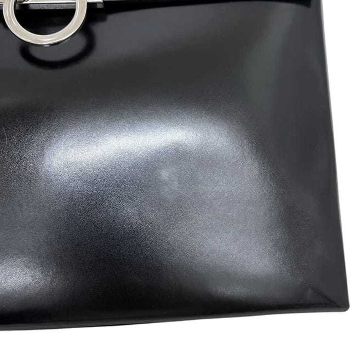 Salvatore Ferragamo Black Leather Handbag (Pre-Owned)
