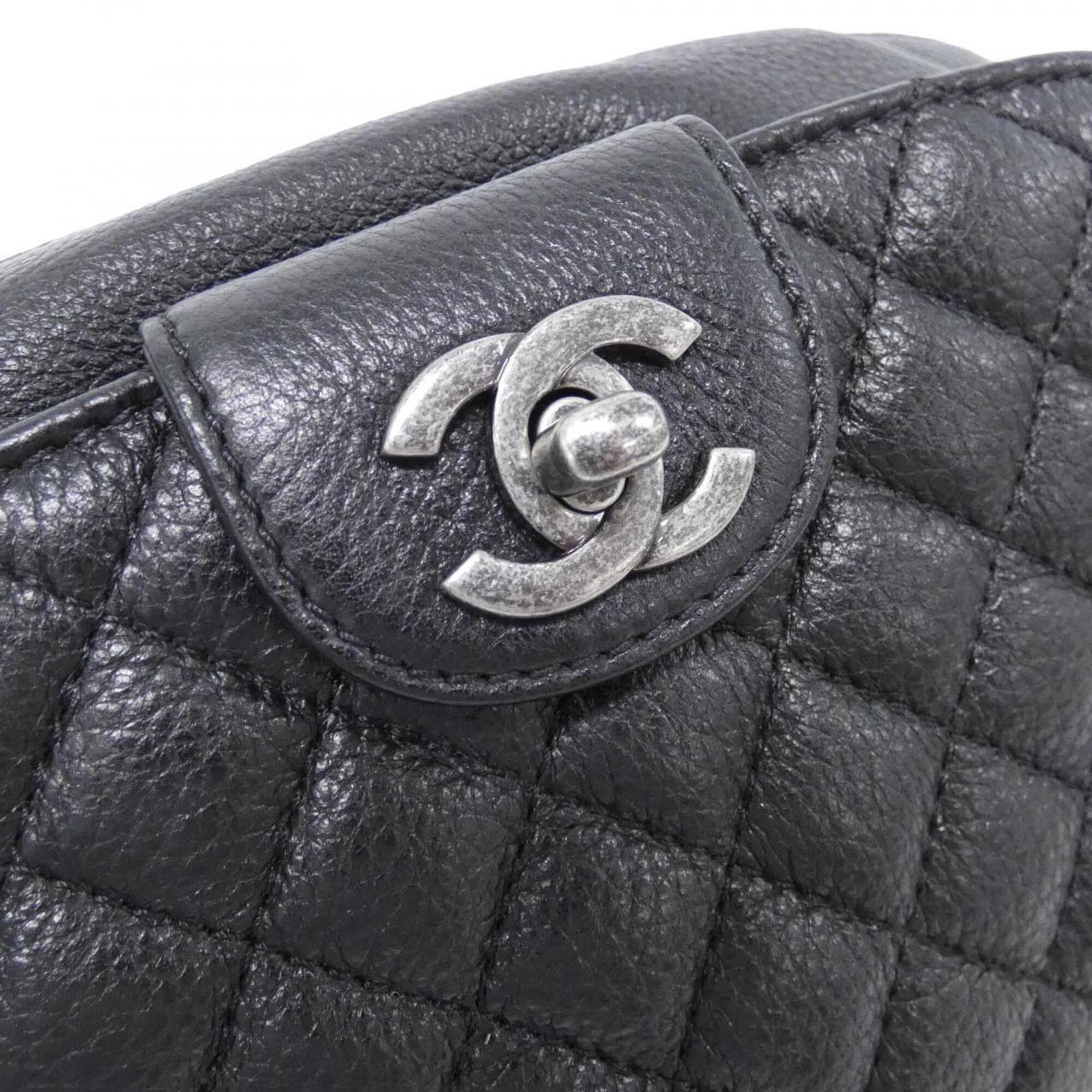 Chanel Black Leather Fanny Pack (Pre-Owned)