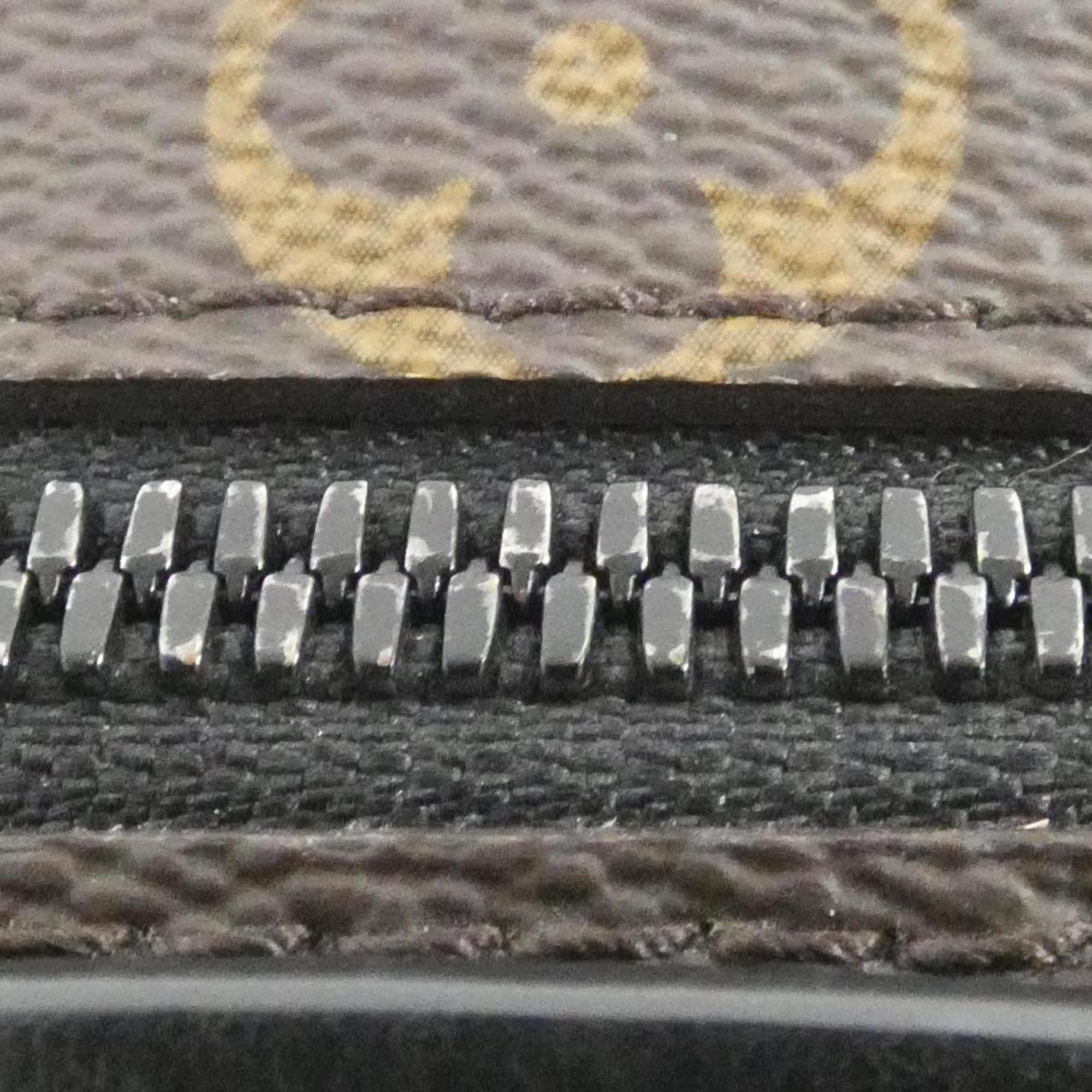 Louis Vuitton Marron Coated Canvas Shoulder Bag (Pre-Owned)