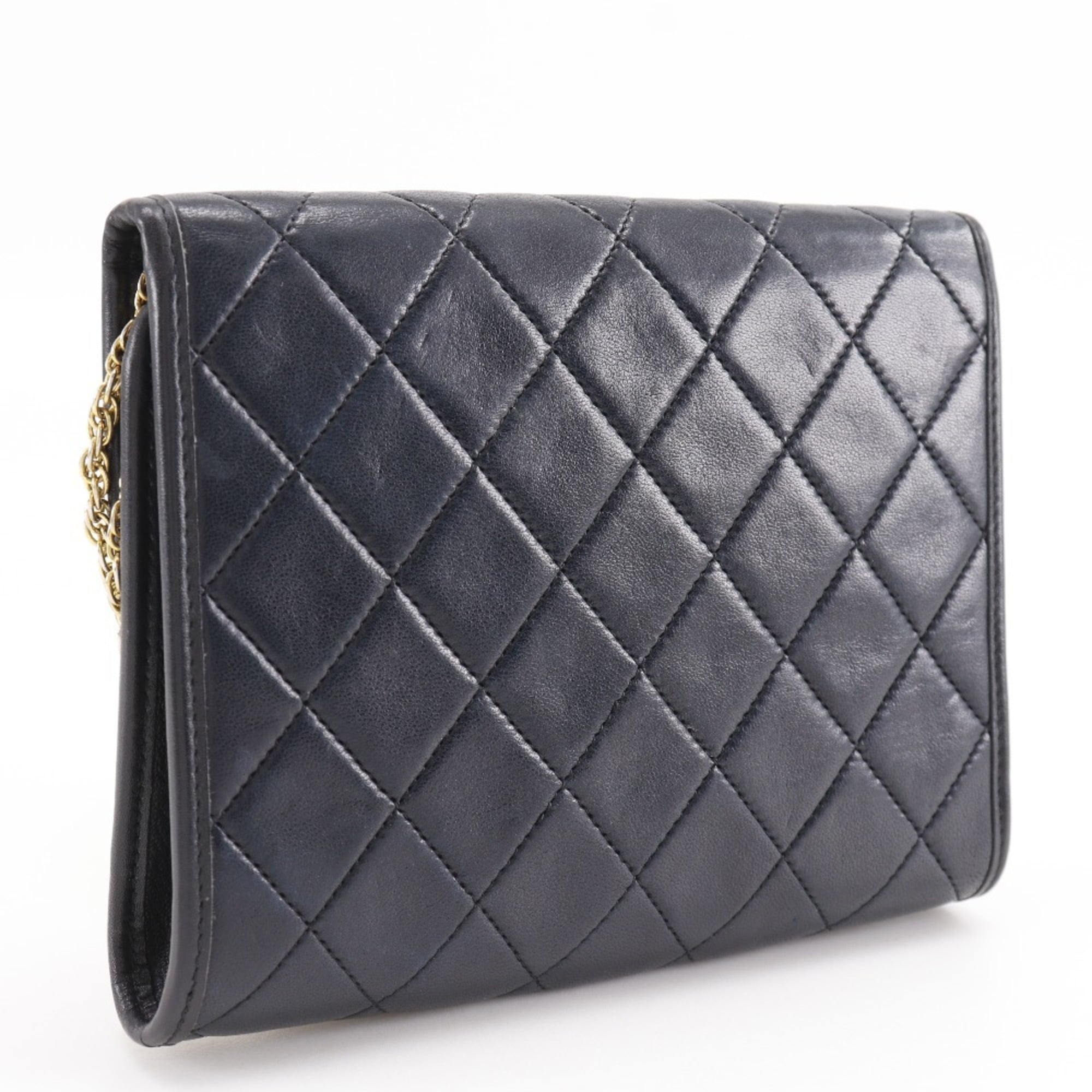 Chanel Black Leather Pochette Shoulder Bag (Pre-Owned)