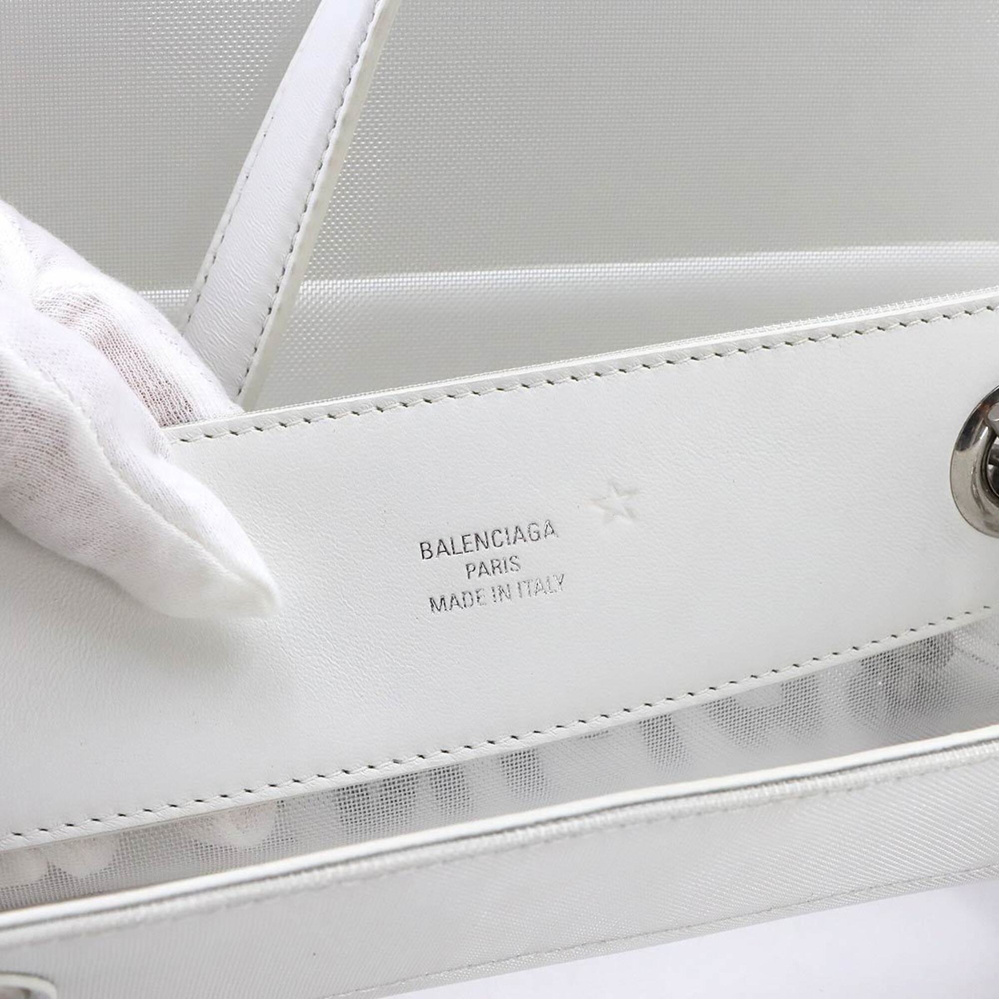 Balenciaga White Mesh Leather Tote Bag (Pre-Owned)