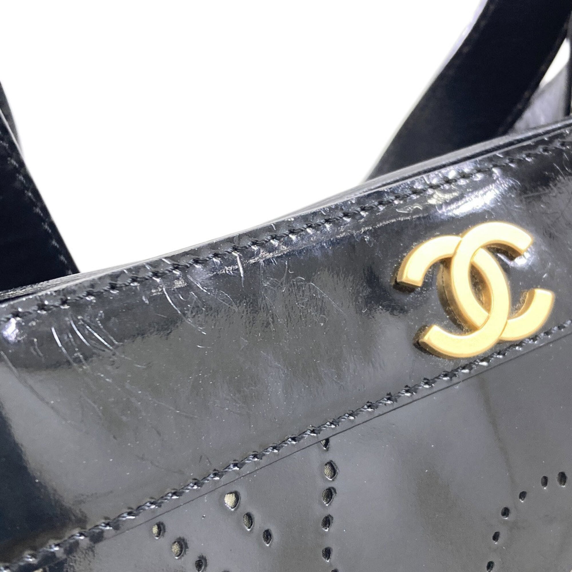 Chanel Camellia Black Handbag (Pre-Owned)