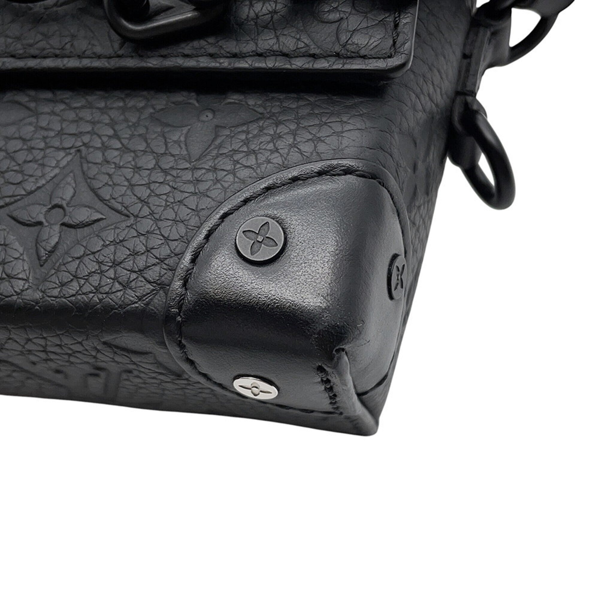 Louis Vuitton Black Noir Monogram Leather Long Wallet (Bi-Fold) (Pre-Owned)