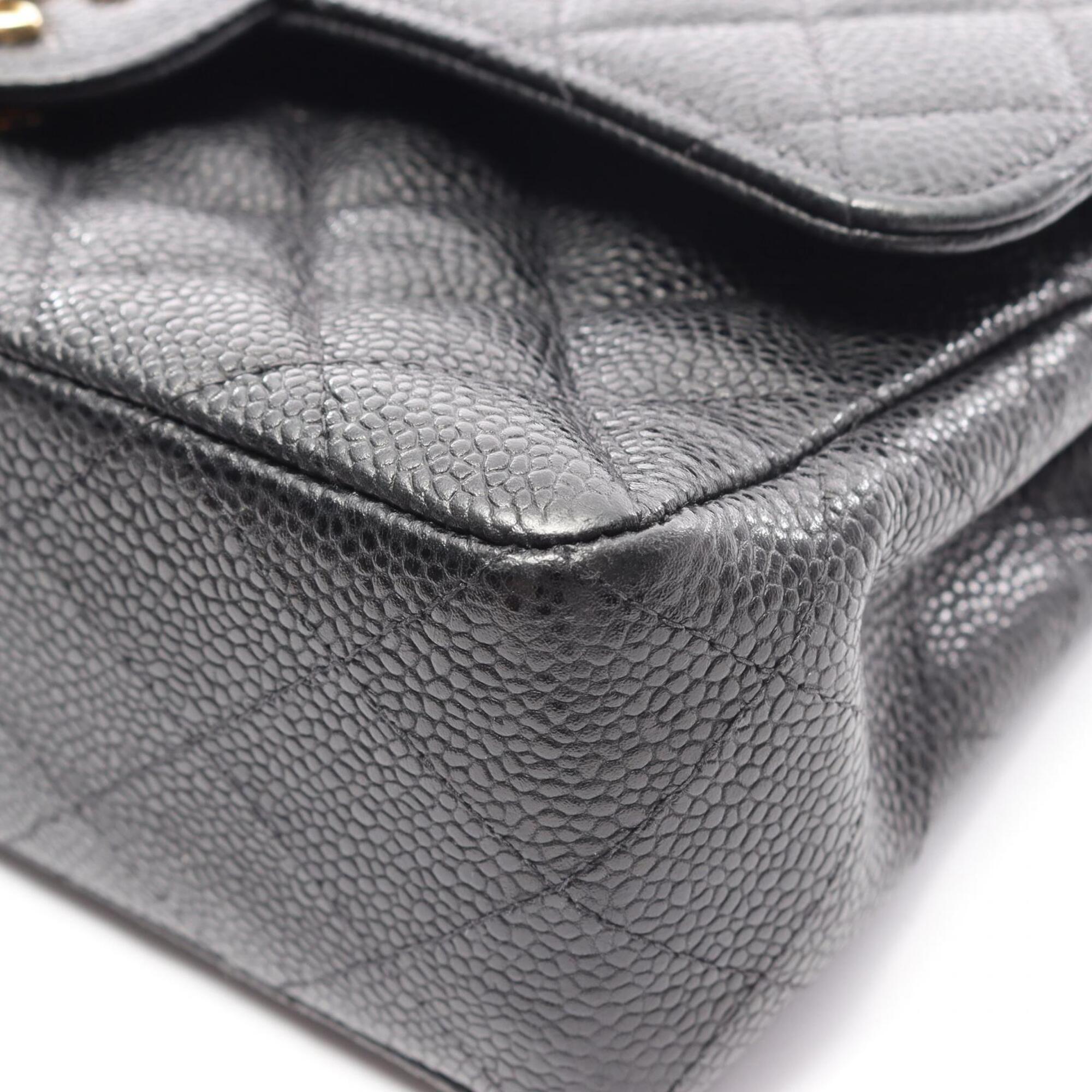 Chanel Black Leather Handbag Shoulder Bag (Pre-Owned)