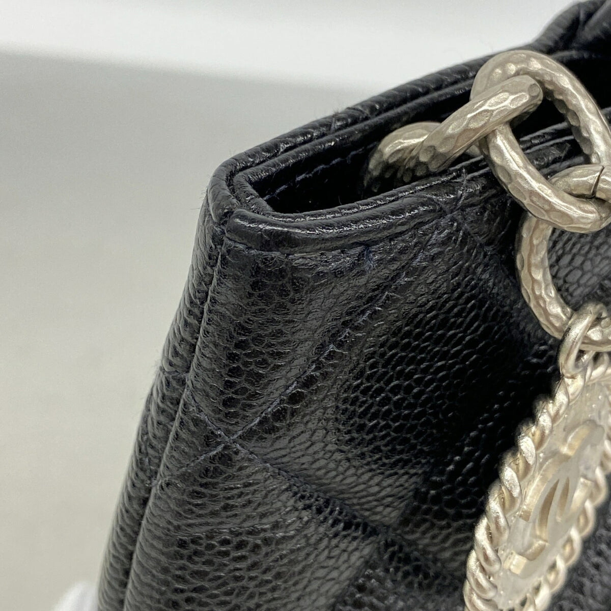 Chanel Black Grained Calfskin Tote Bag (Pre-Owned)