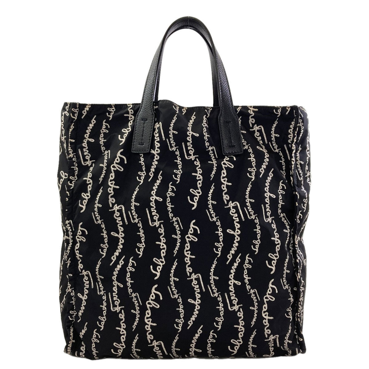 Salvatore Ferragamo Black Nylon Handbag Pouch (Pre-Owned)