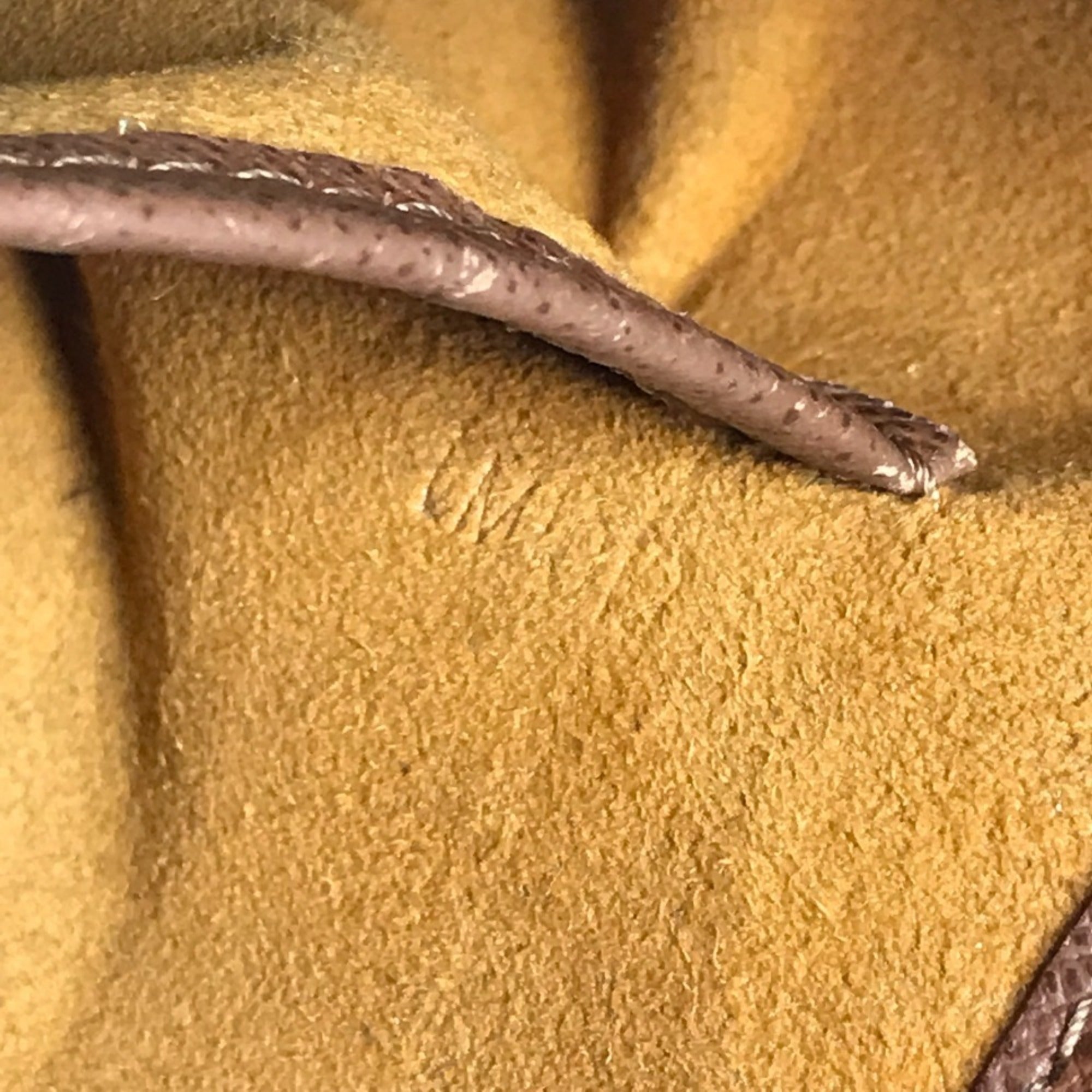 Louis Vuitton Brown Monogram Shoulder Bag (Pre-Owned)