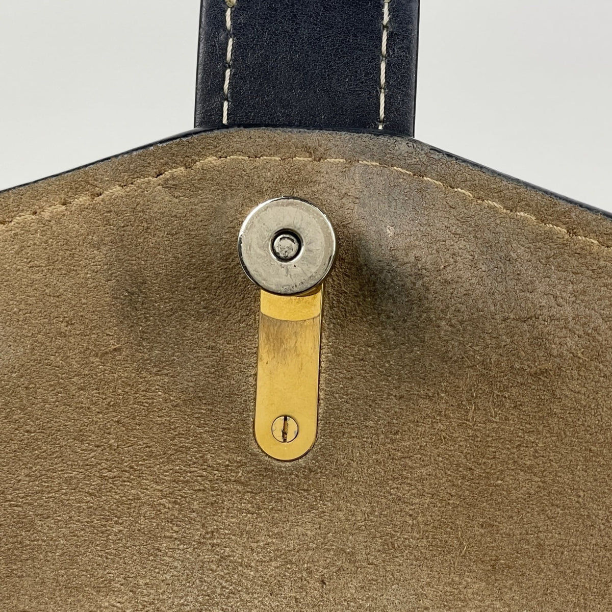 Chloé Navy Leather Handbag (Pre-Owned)
