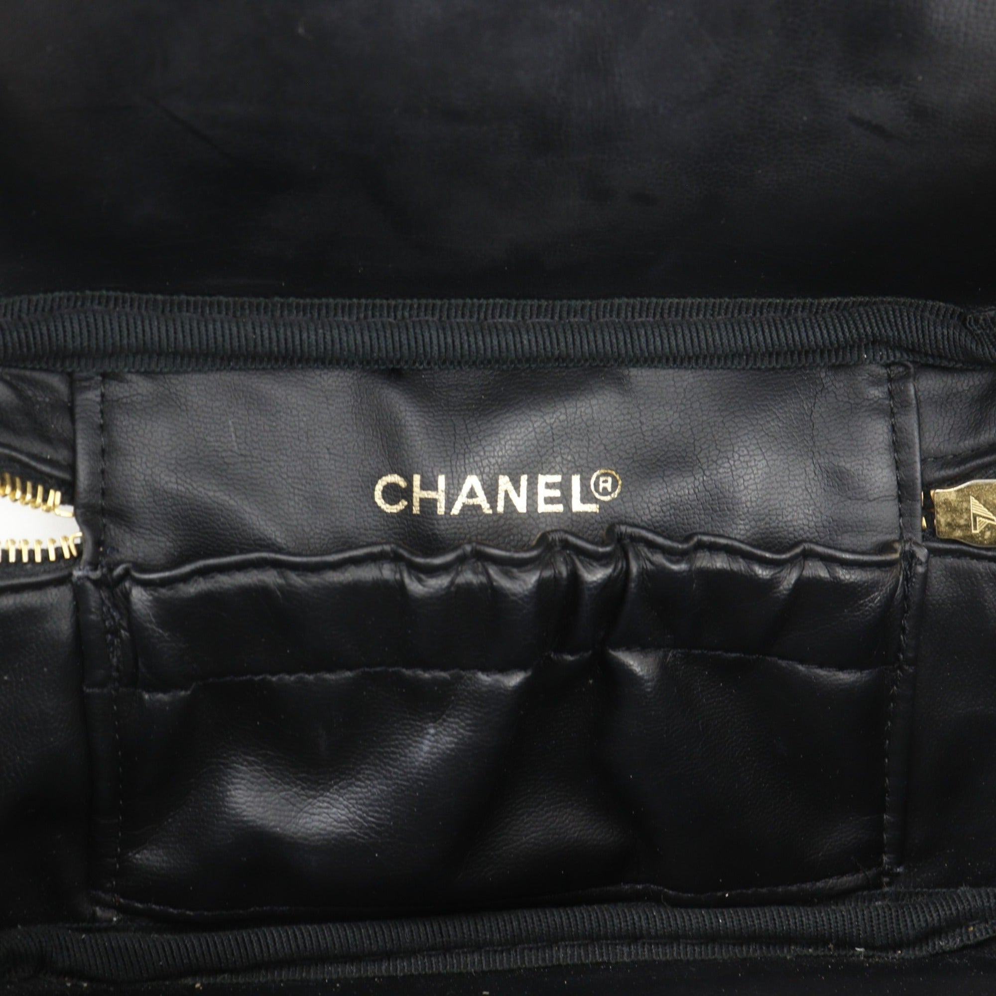 Chanel Black Leather Pouch (Pre-Owned)