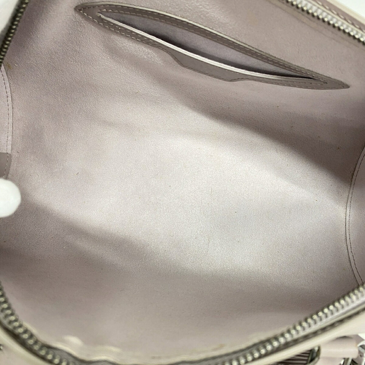 Louis Vuitton Lilac Handbag (Pre-Owned)