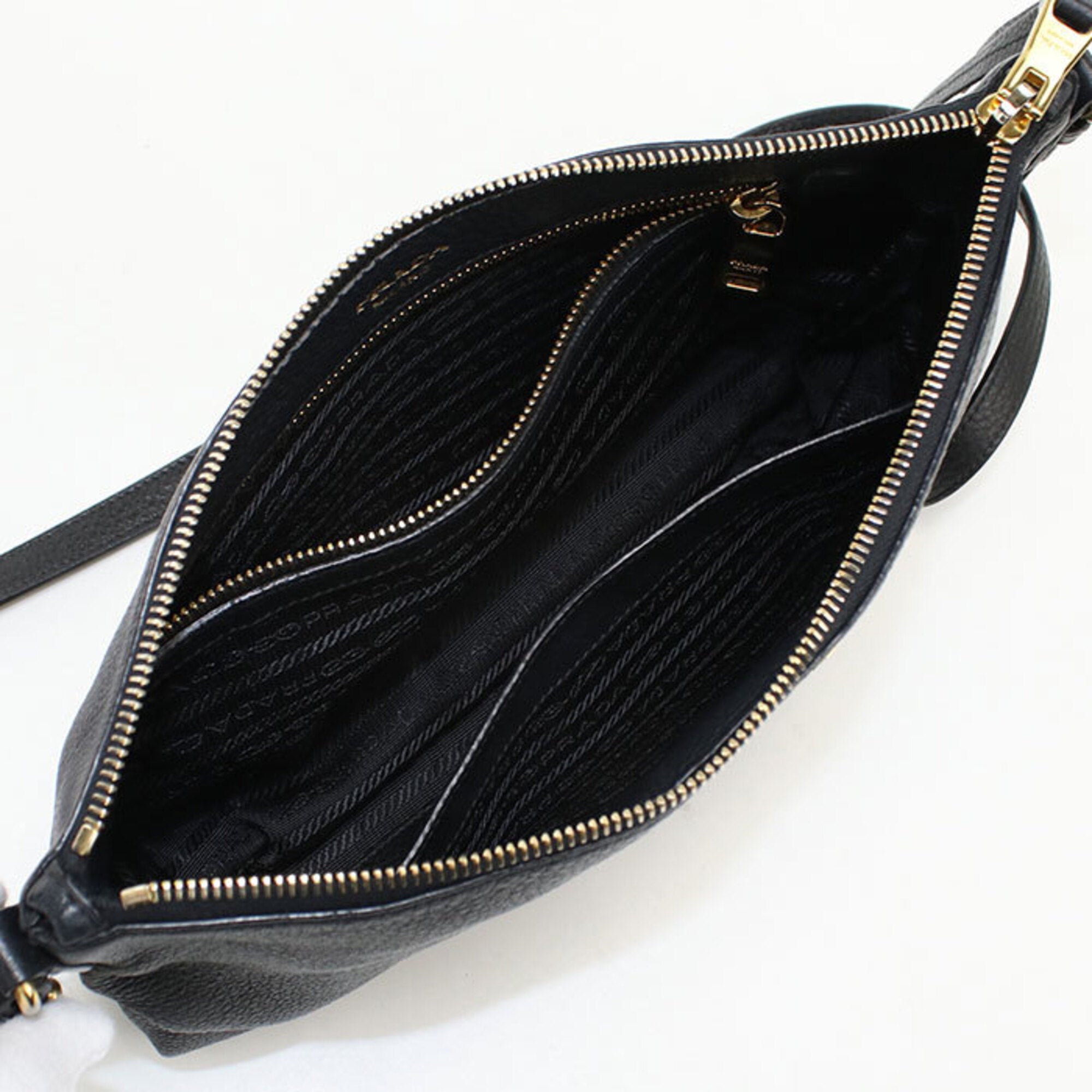 Prada Black Leather Shoulder Bag (Pre-Owned)
