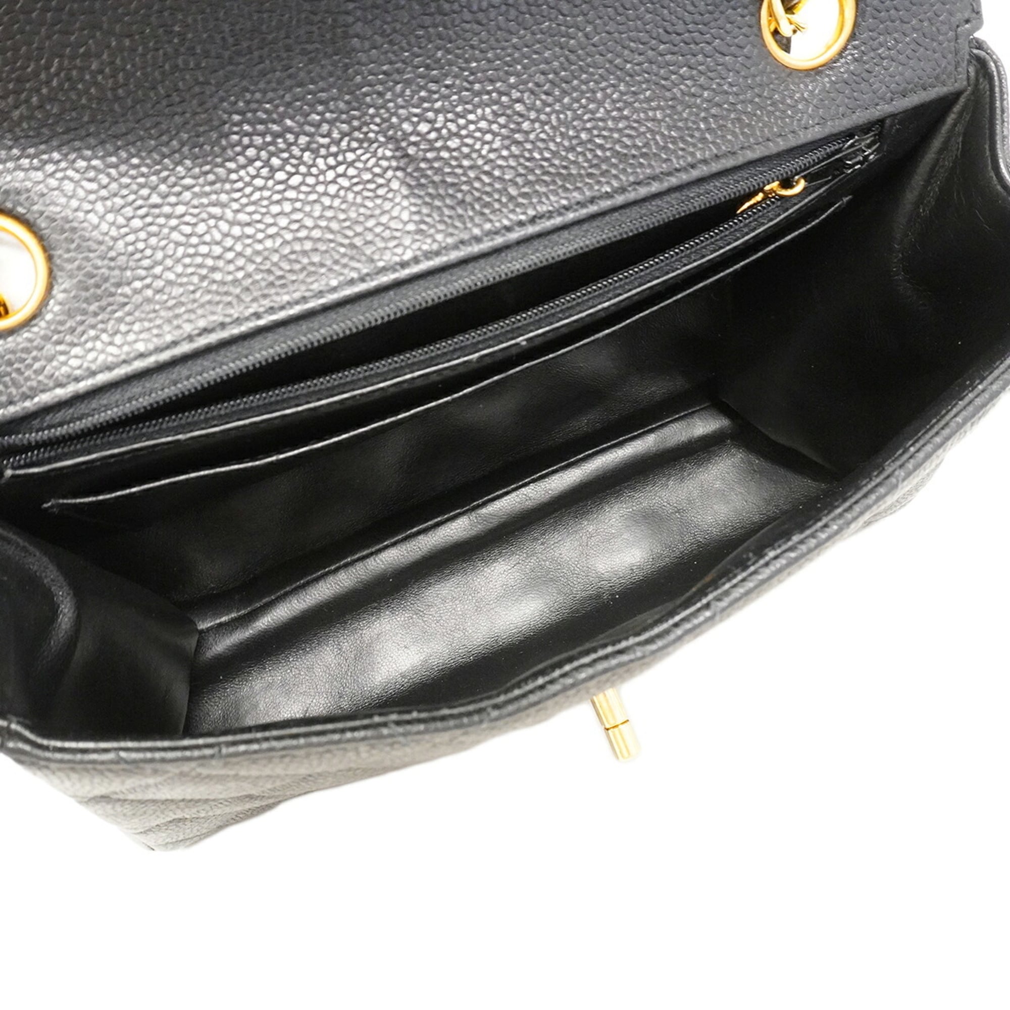 Chanel Black Grained Calfskin Shoulder Bag (Pre-Owned)
