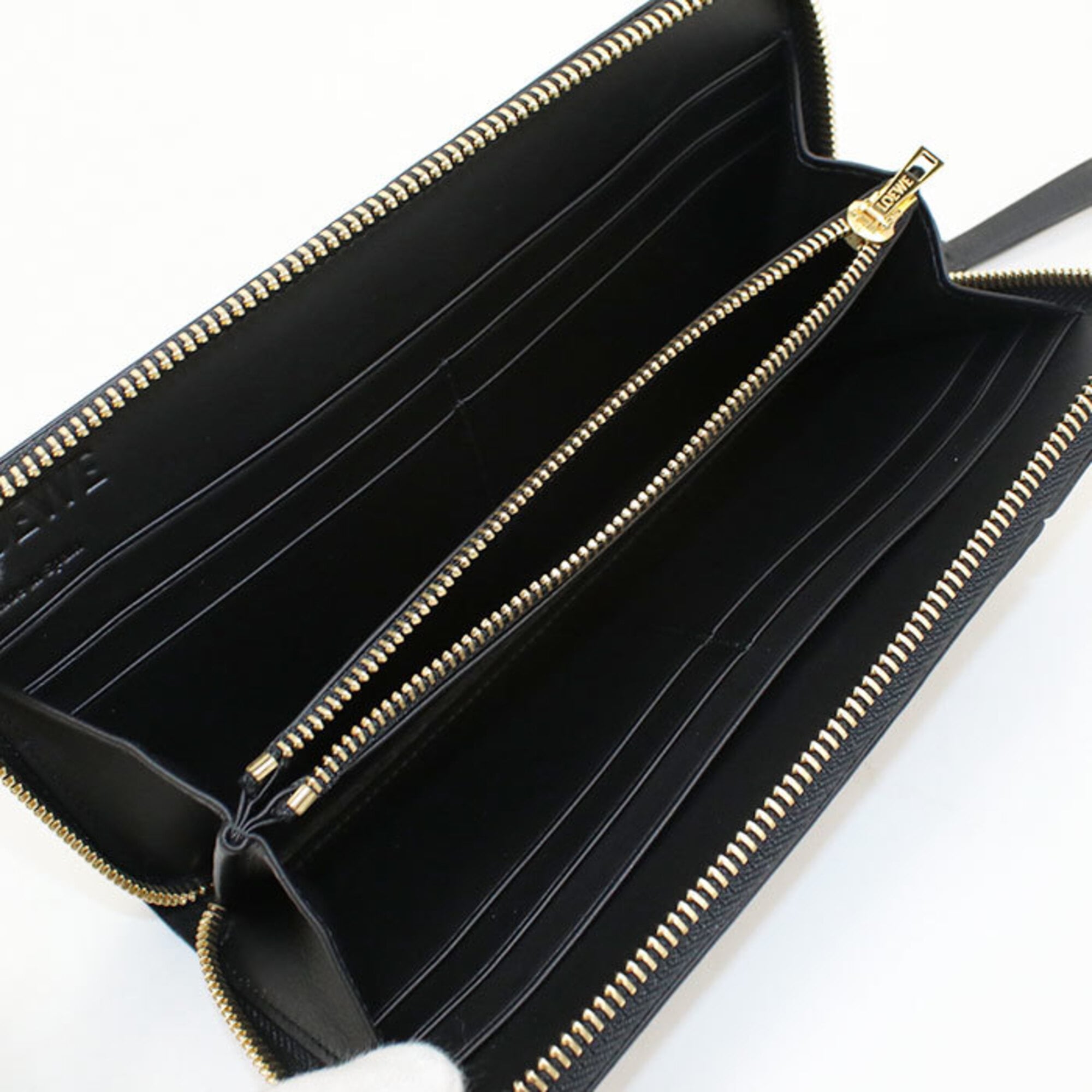 Loewe Black Leather Long Wallet (Bi-Fold) (Pre-Owned)