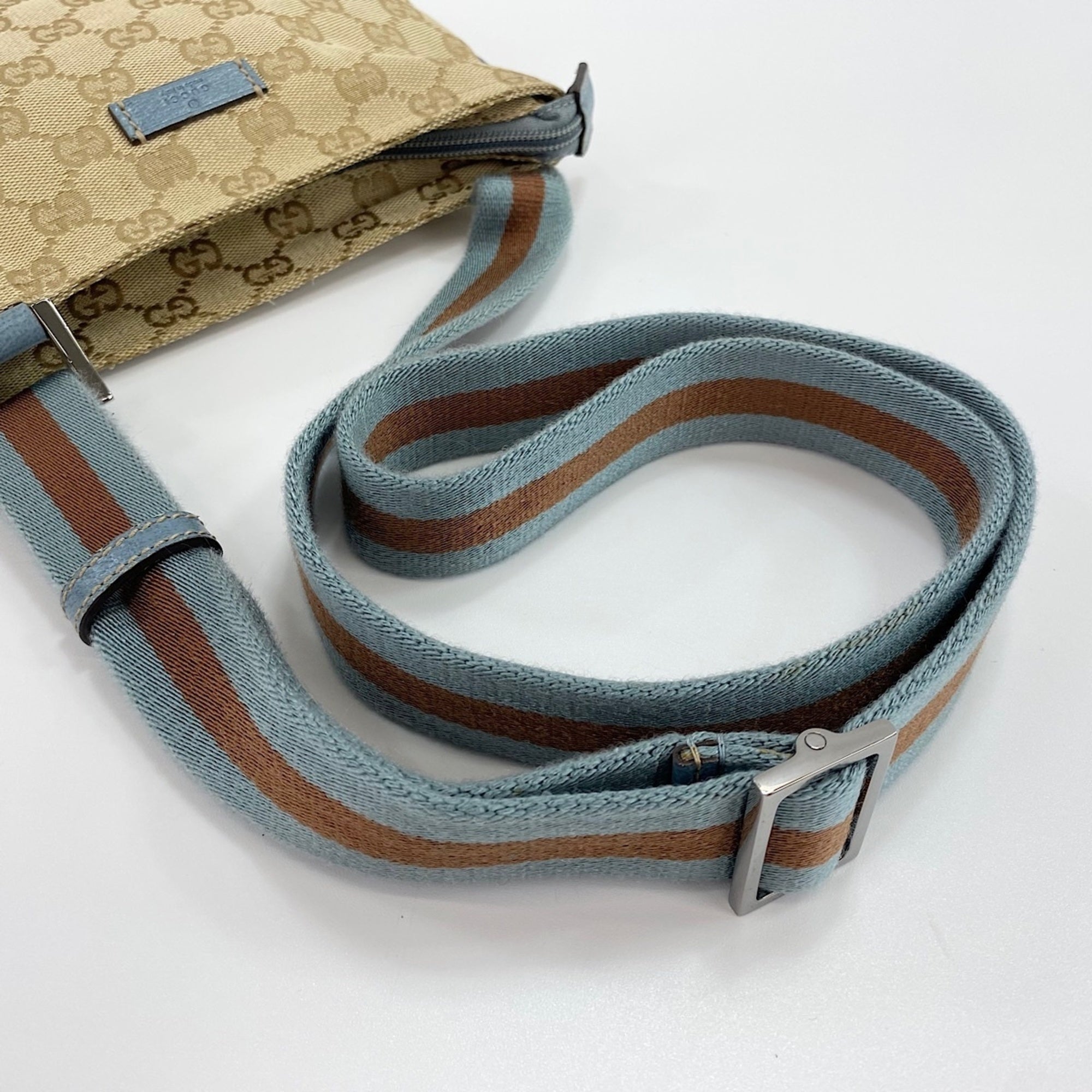 Gucci Beige Shoulder Bag (Pre-Owned)