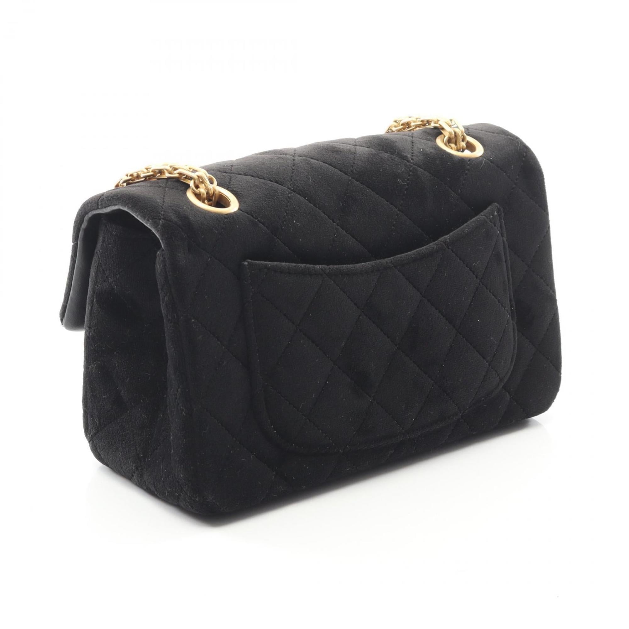 Chanel Black Fabric Shoulder Bag (Pre-Owned)