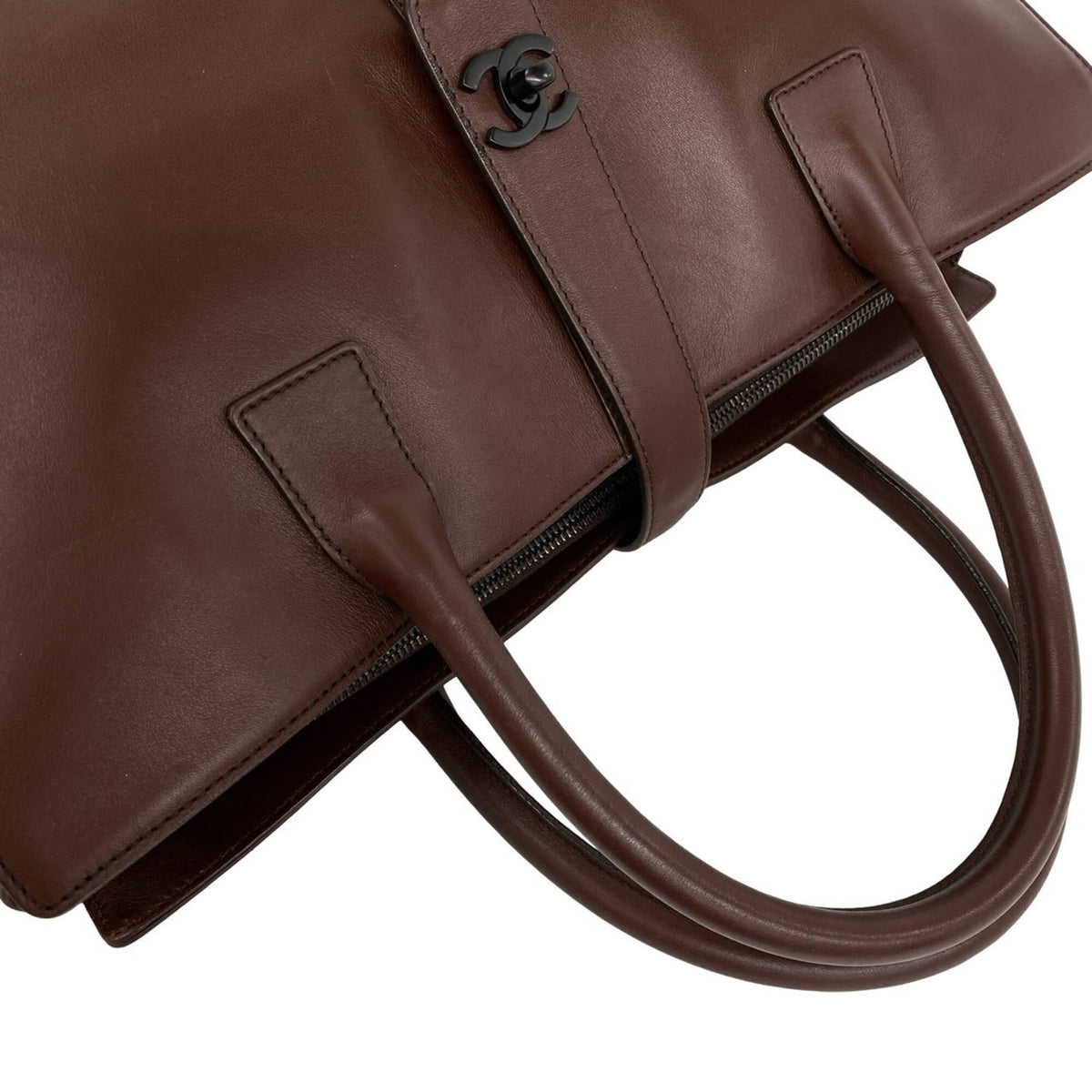 Chanel Brown Leather Handbag Tote Bag (Pre-Owned)