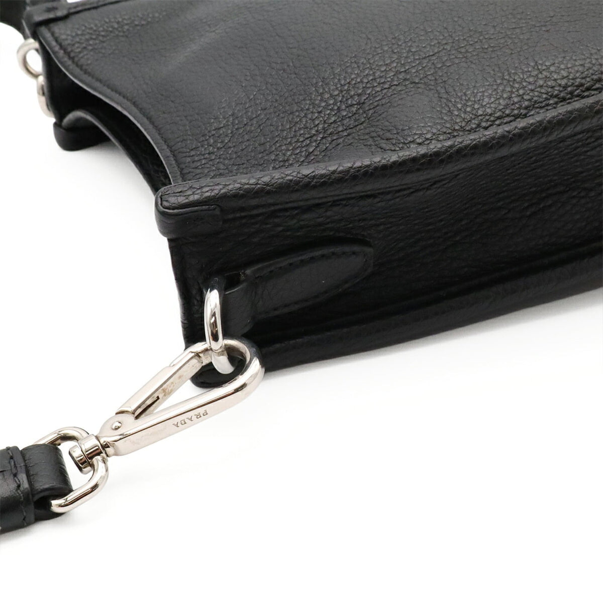 Prada Black Nero Leather Shoulder Bag (Pre-Owned)