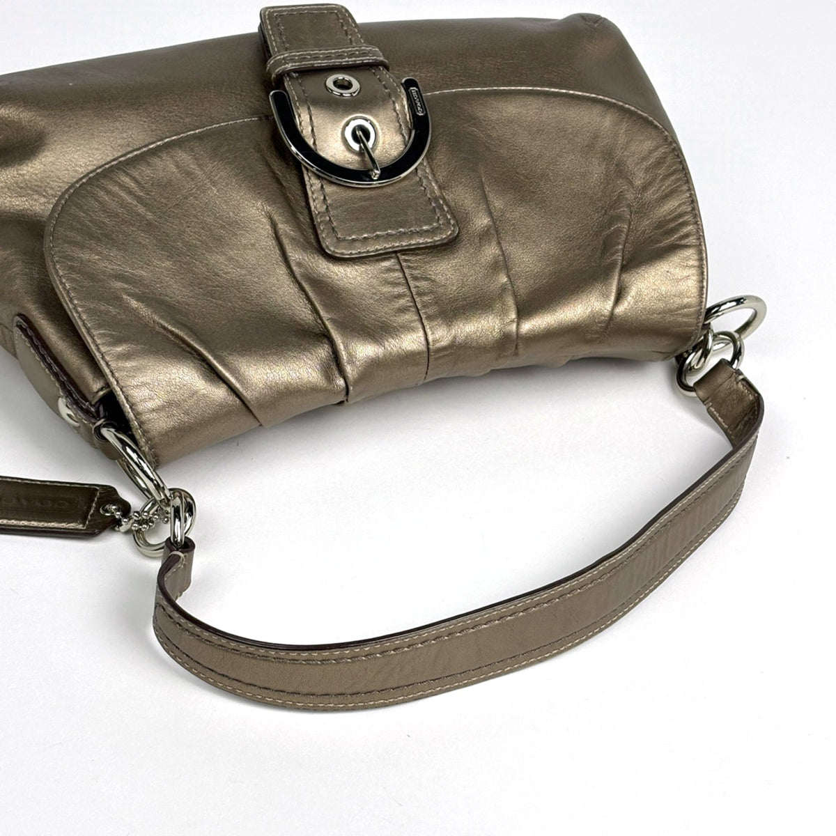 Coach Gold Leather Shoulder Bag (Pre-Owned)