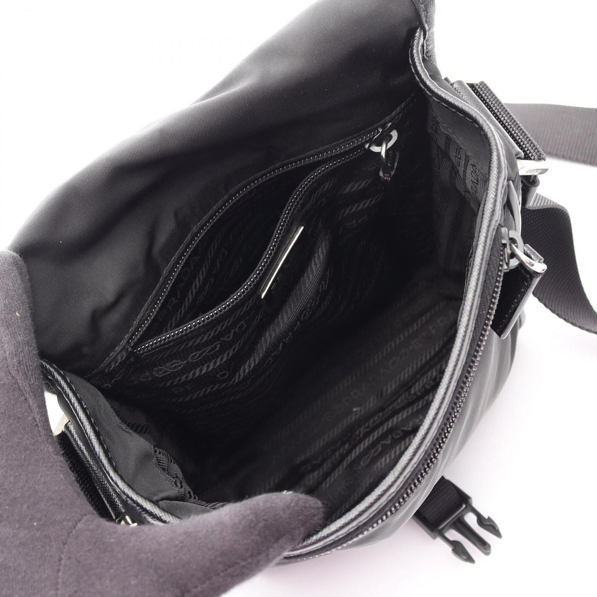 Prada Black Nylon Saffiano Triangle Handbag Shoulder Bag (Pre-Owned)
