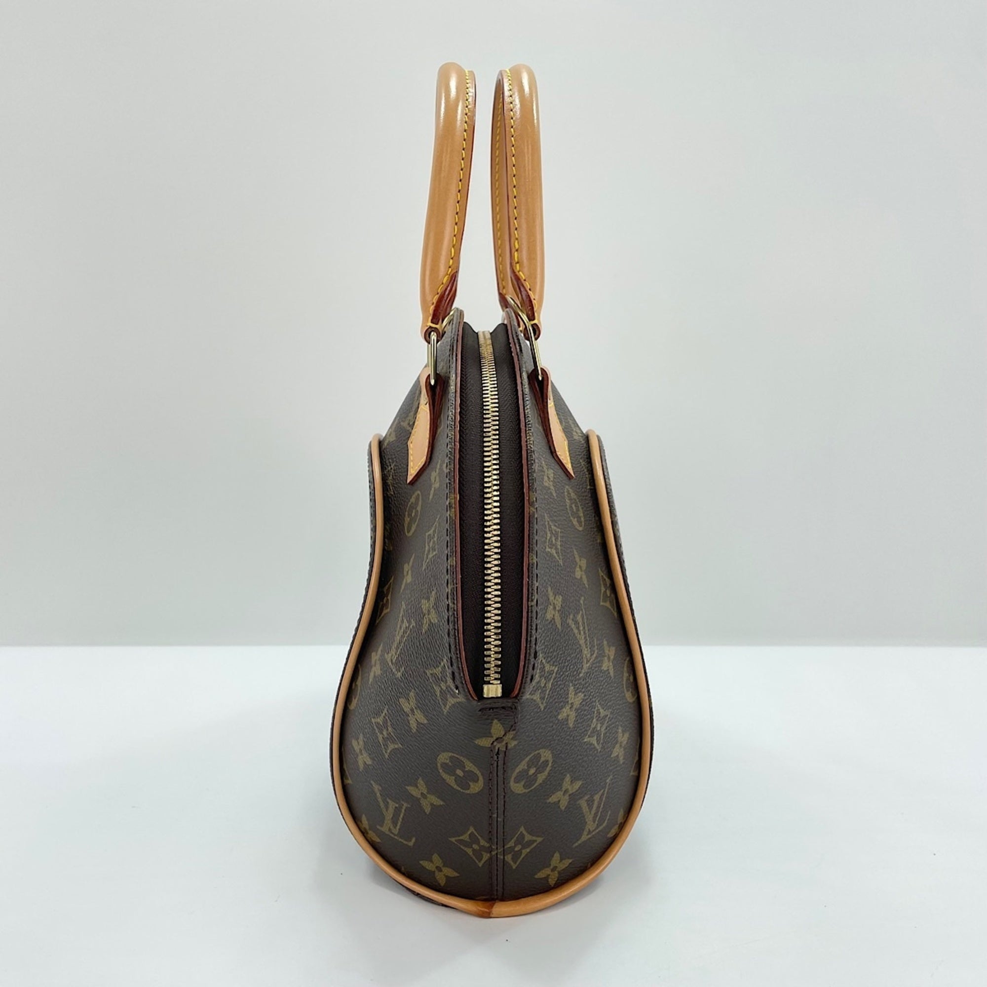 Louis Vuitton Brown Handbag (Pre-Owned)