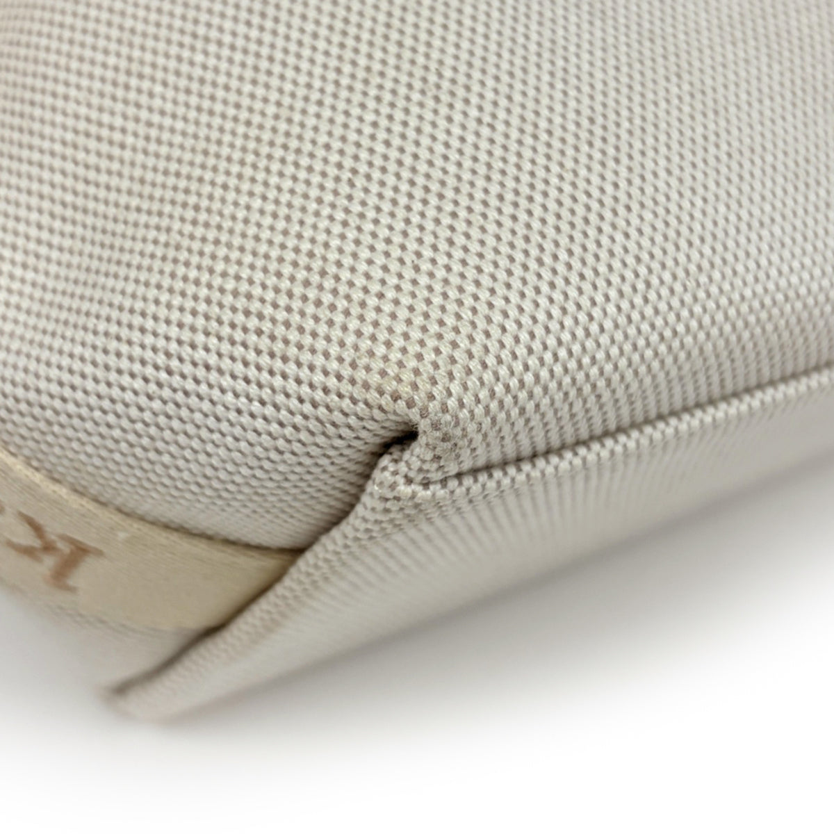 Kate Spade Beige Canvas Handbag (Pre-Owned)