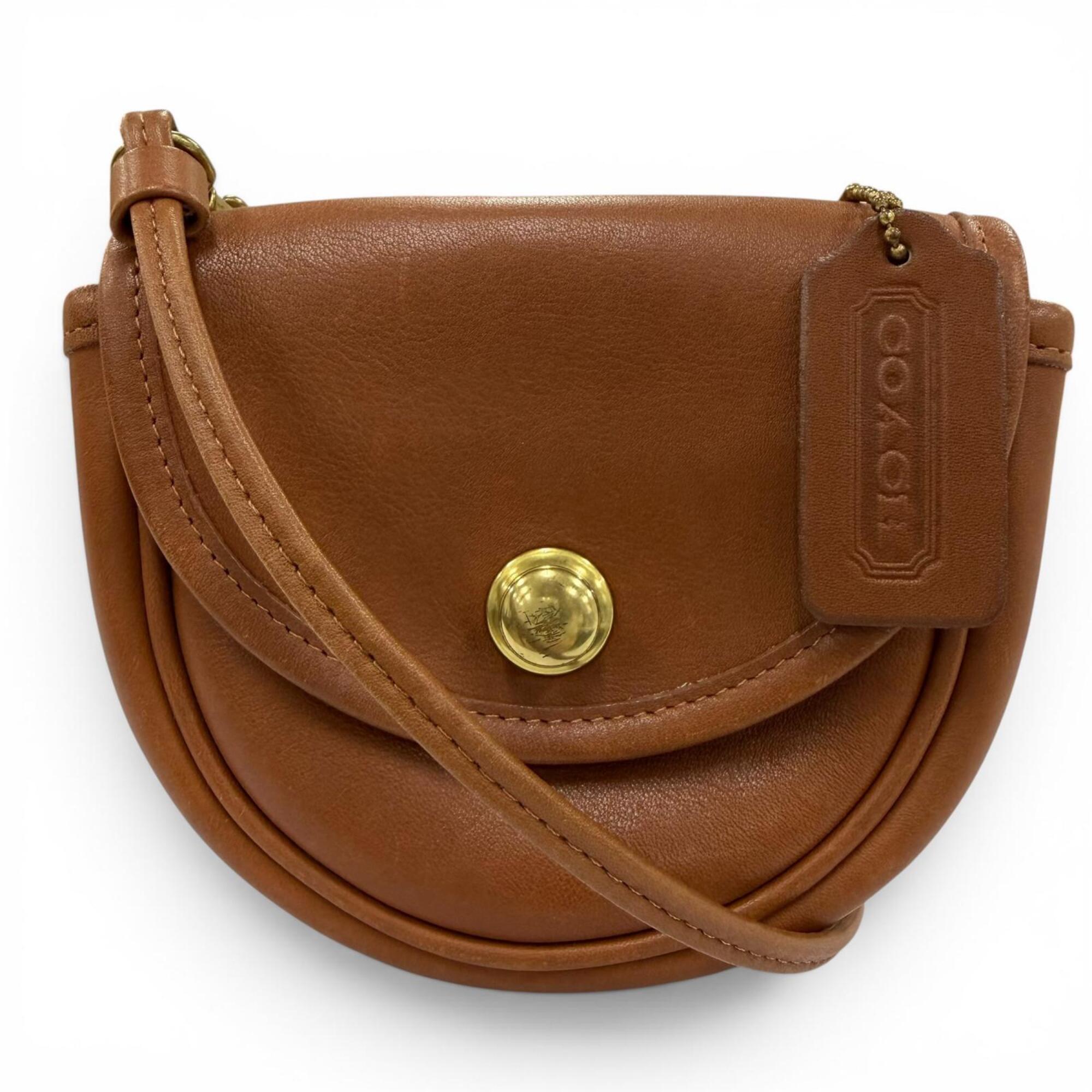 Coach Brown Leather Shoulder Bag (Pre-Owned)