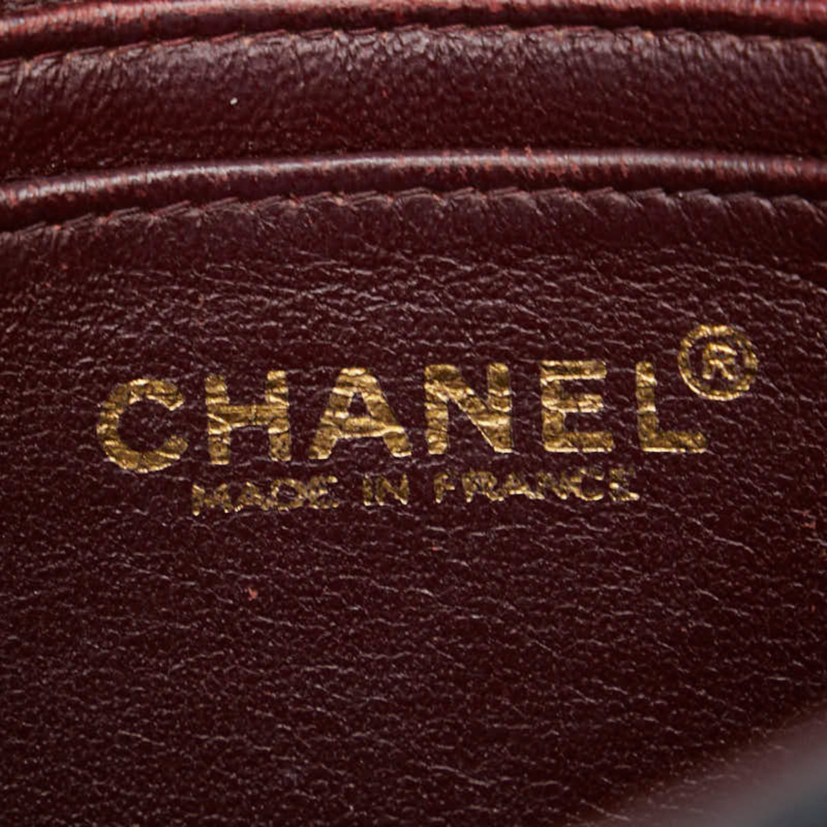 Chanel Matelasse Black Leather Shoulder Bag (Pre-Owned)