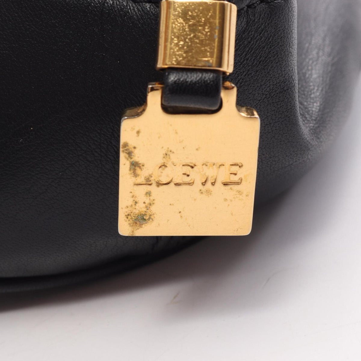 Loewe Black Leather Handbag (Pre-Owned)