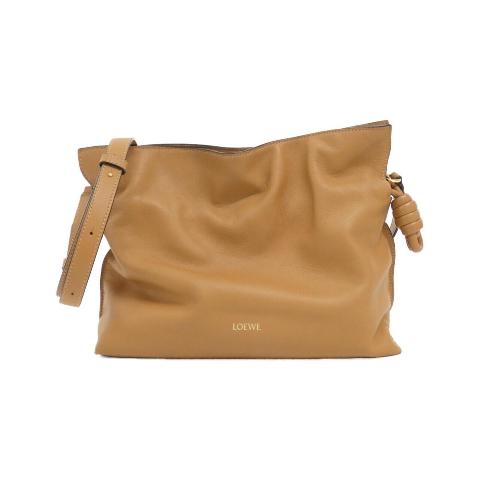 Loewe Beige Leather Handbag (Pre-Owned)